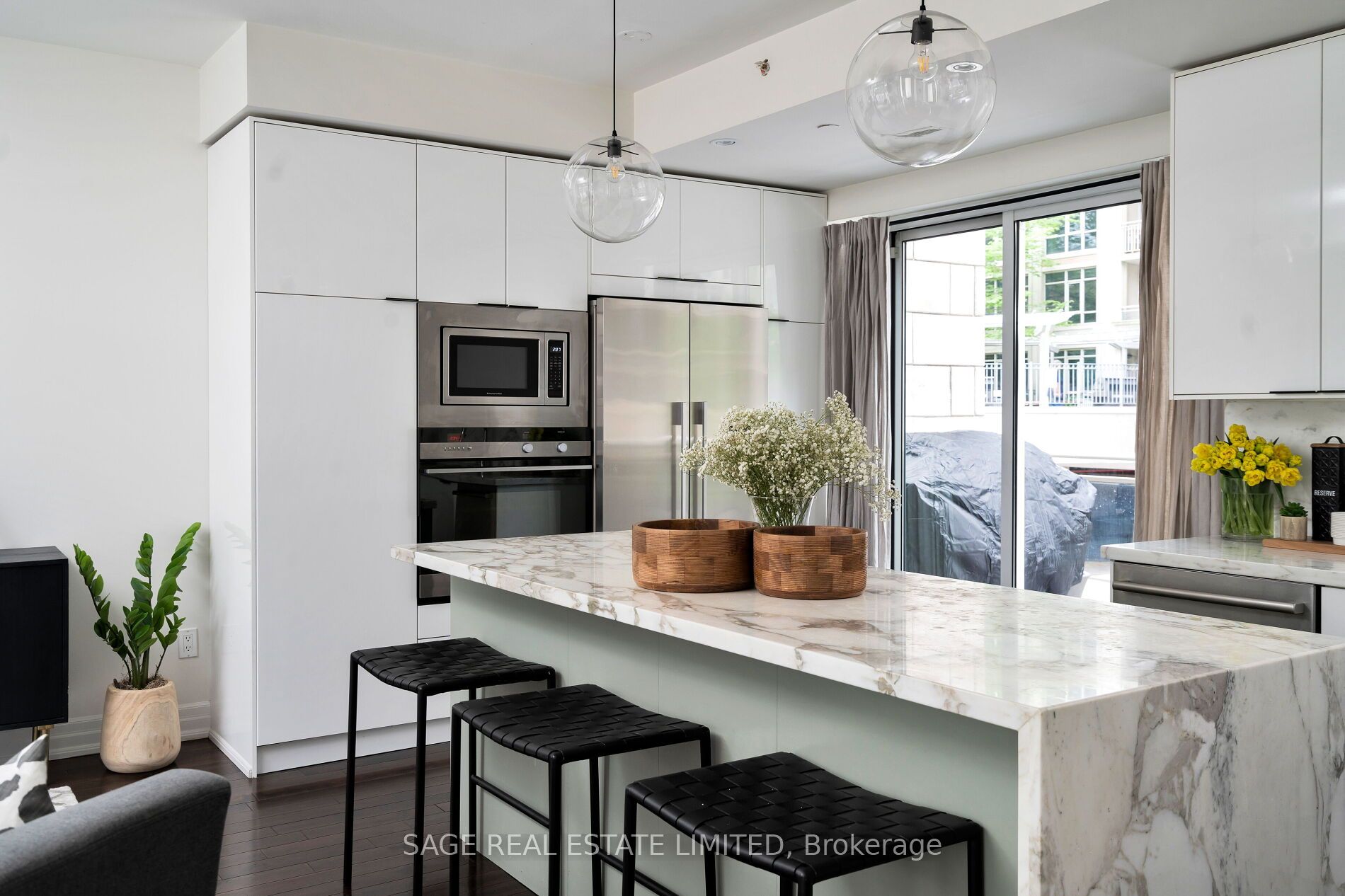 75 Sloping Sky Mews, #2