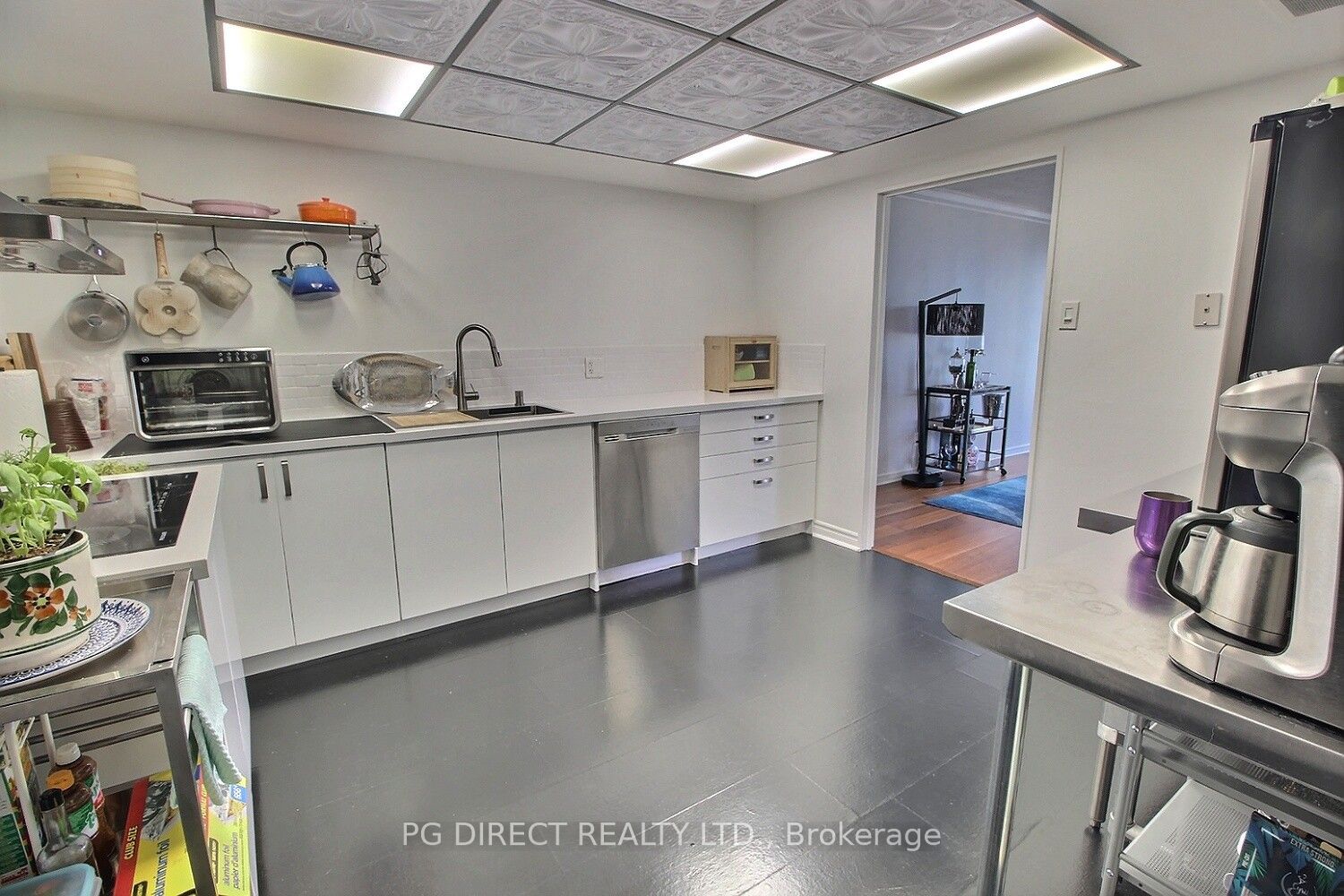 55 Harbour Sq, #1911