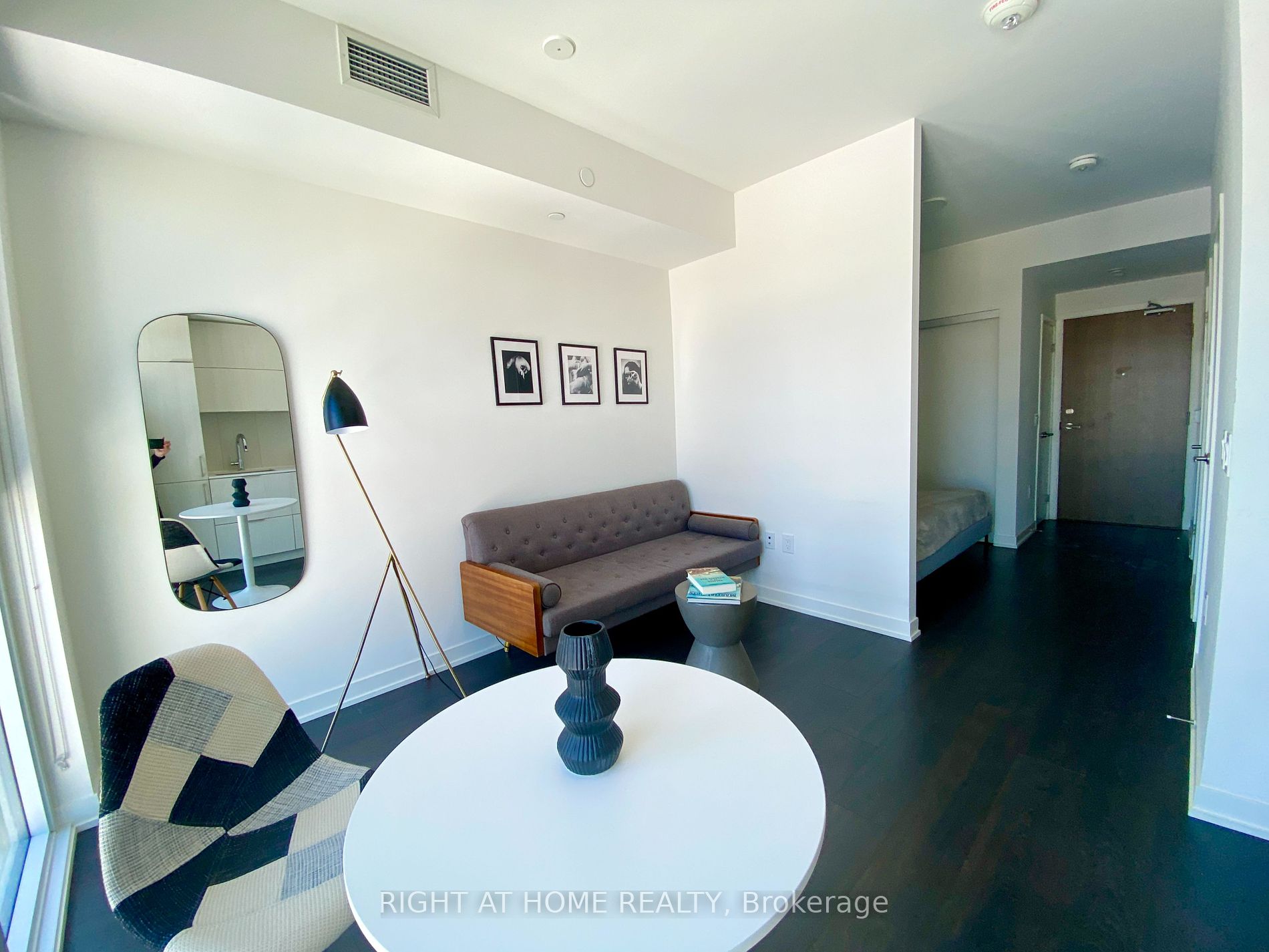 20 Richardson St, #405
