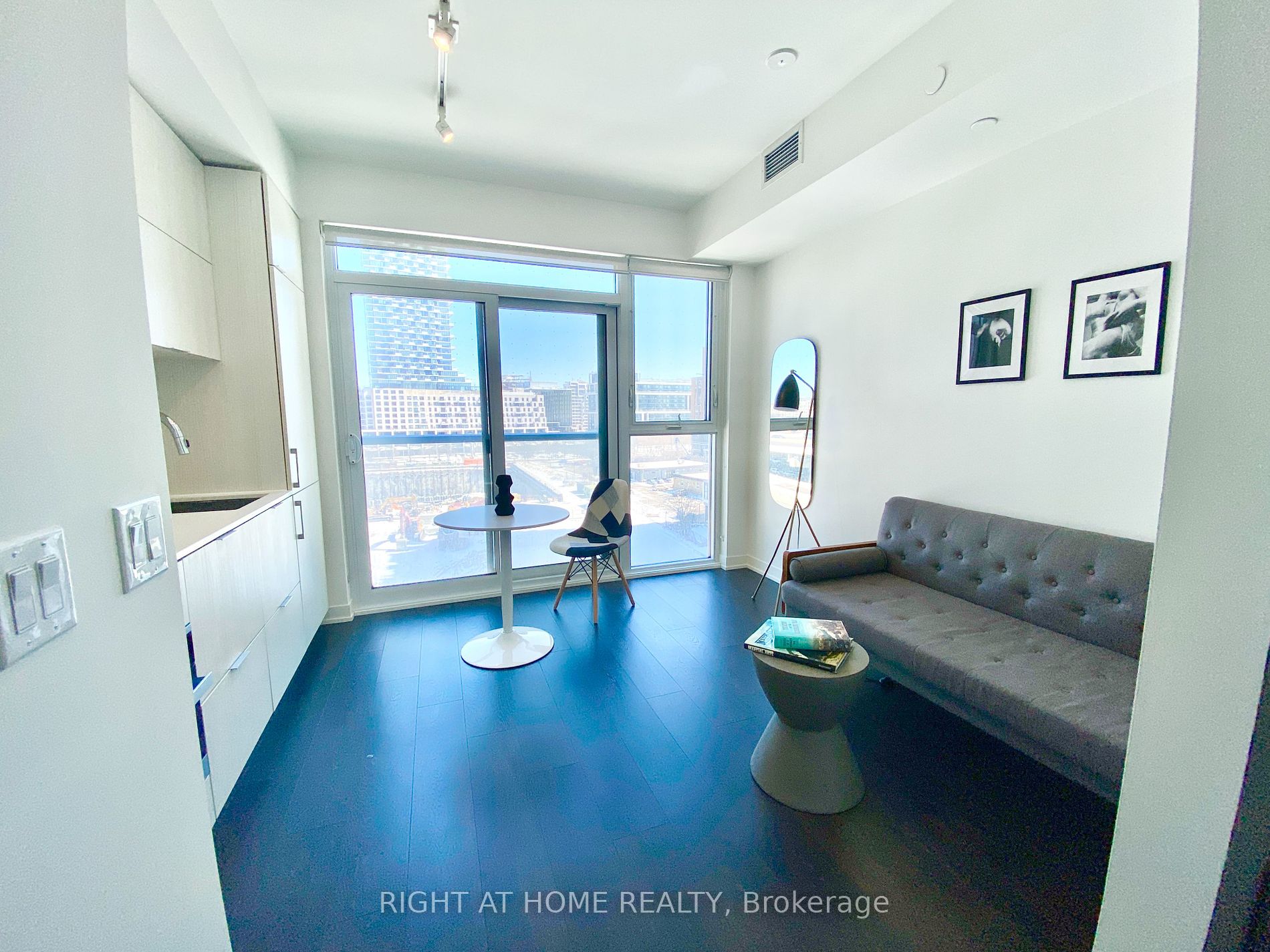 20 Richardson St, #405