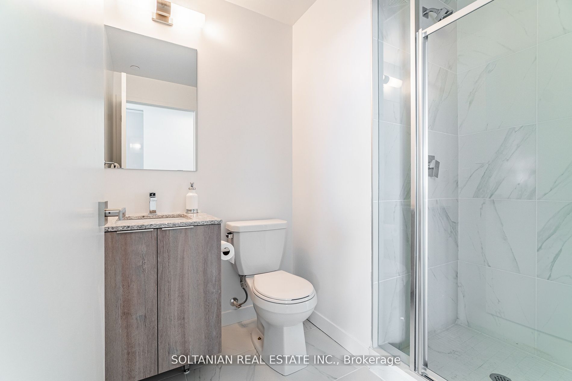 31 Tippett Rd, #728