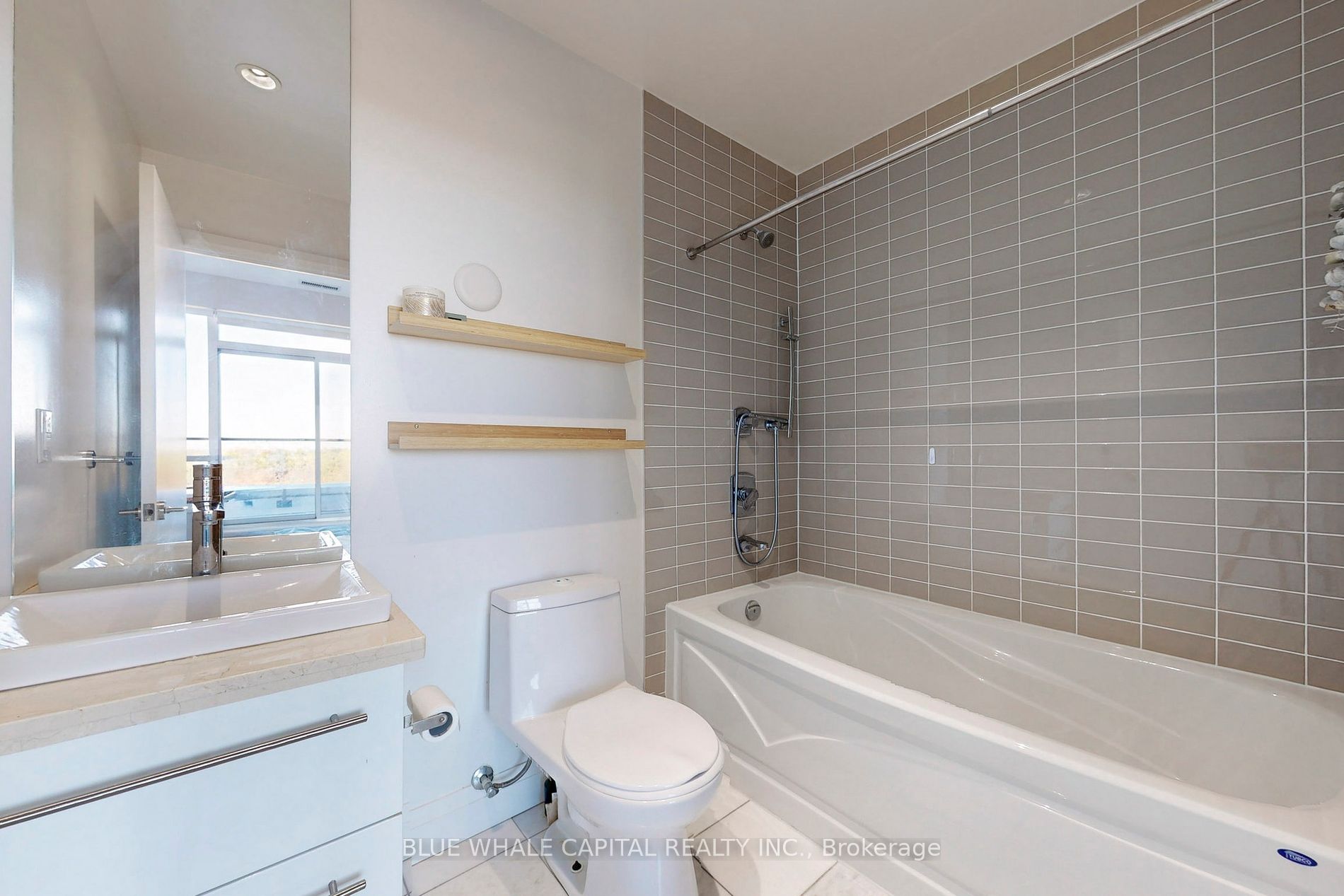 399 Spring Garden Avenue, #621