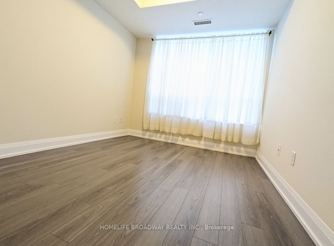 18 Graydon Hall Dr, #506