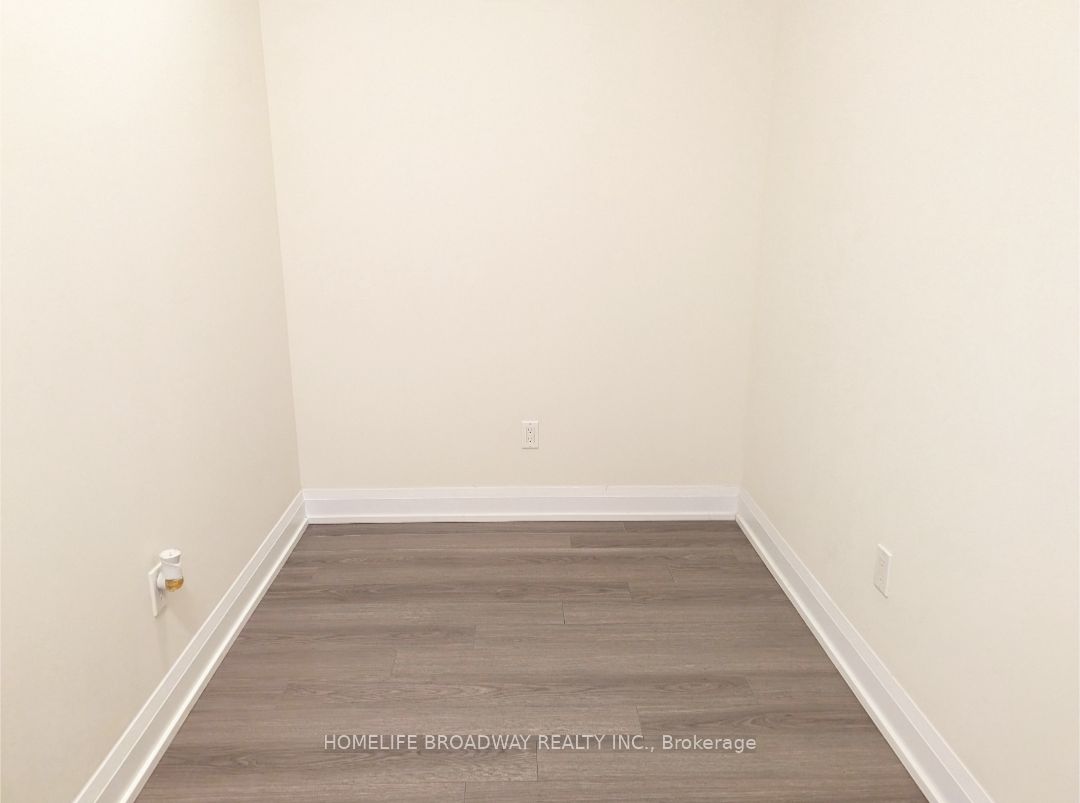 18 Graydon Hall Dr, #506