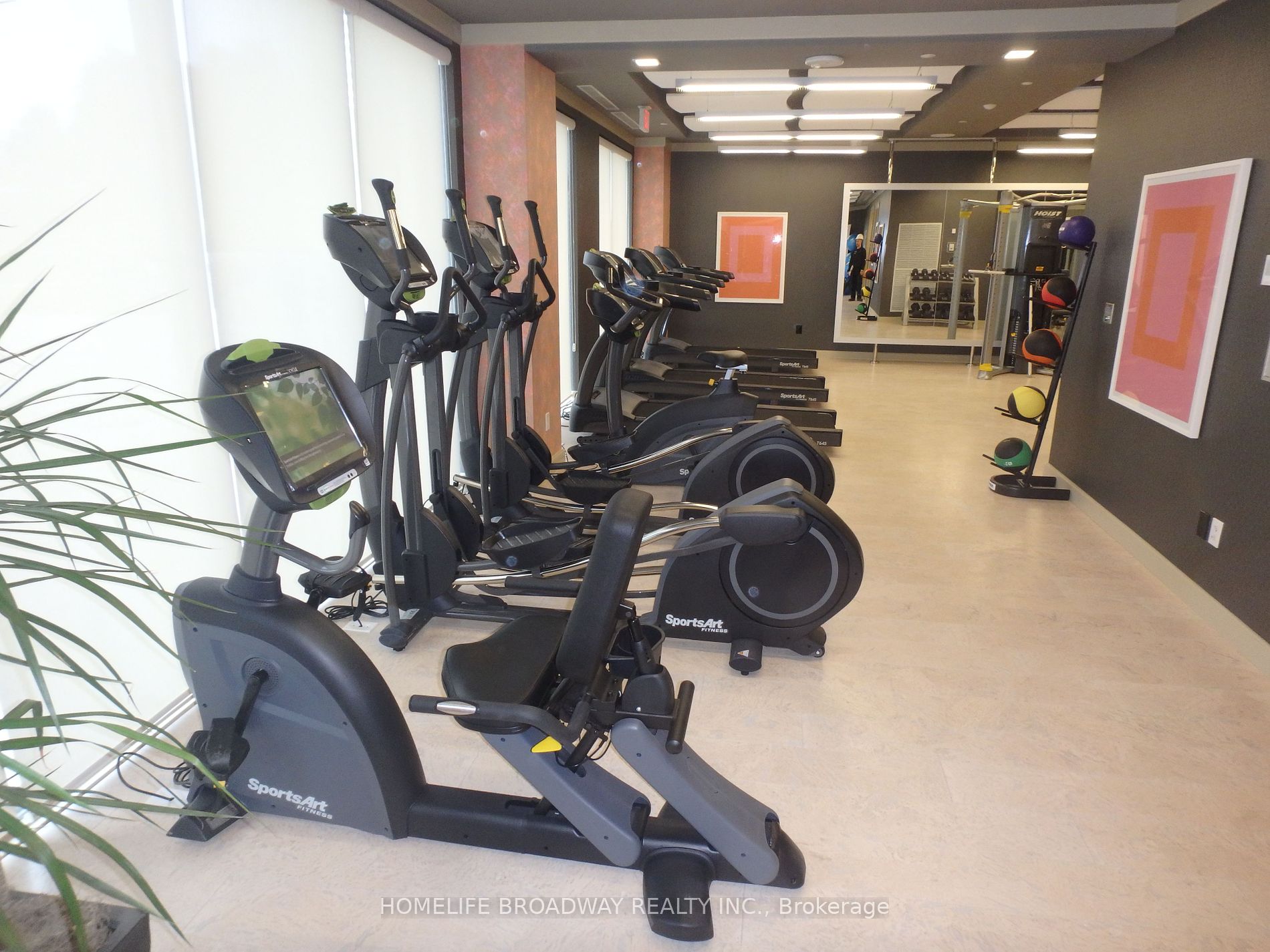 18 Graydon Hall Dr, #506