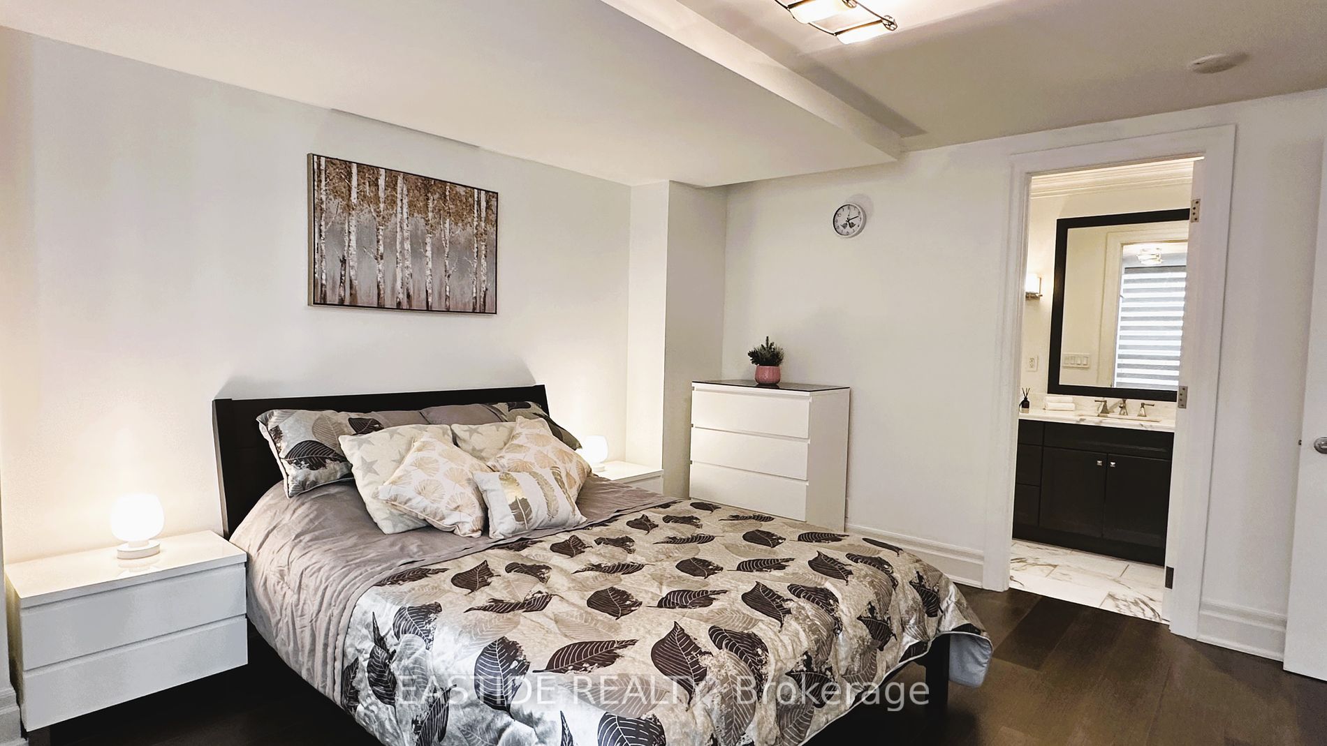 68 Yorkville Ave, #303