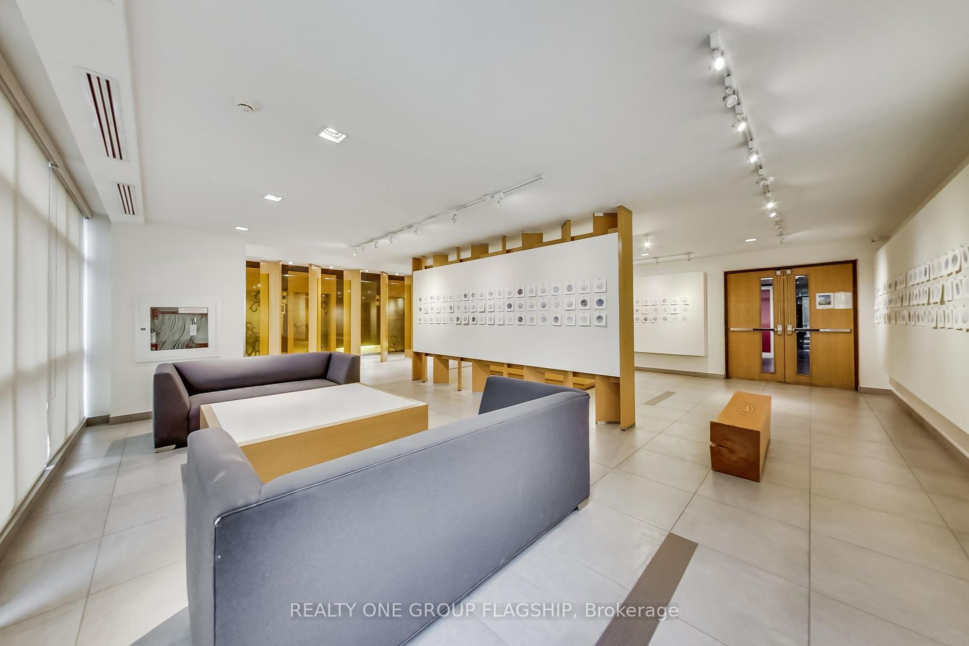 5 Hanna Avenue #617