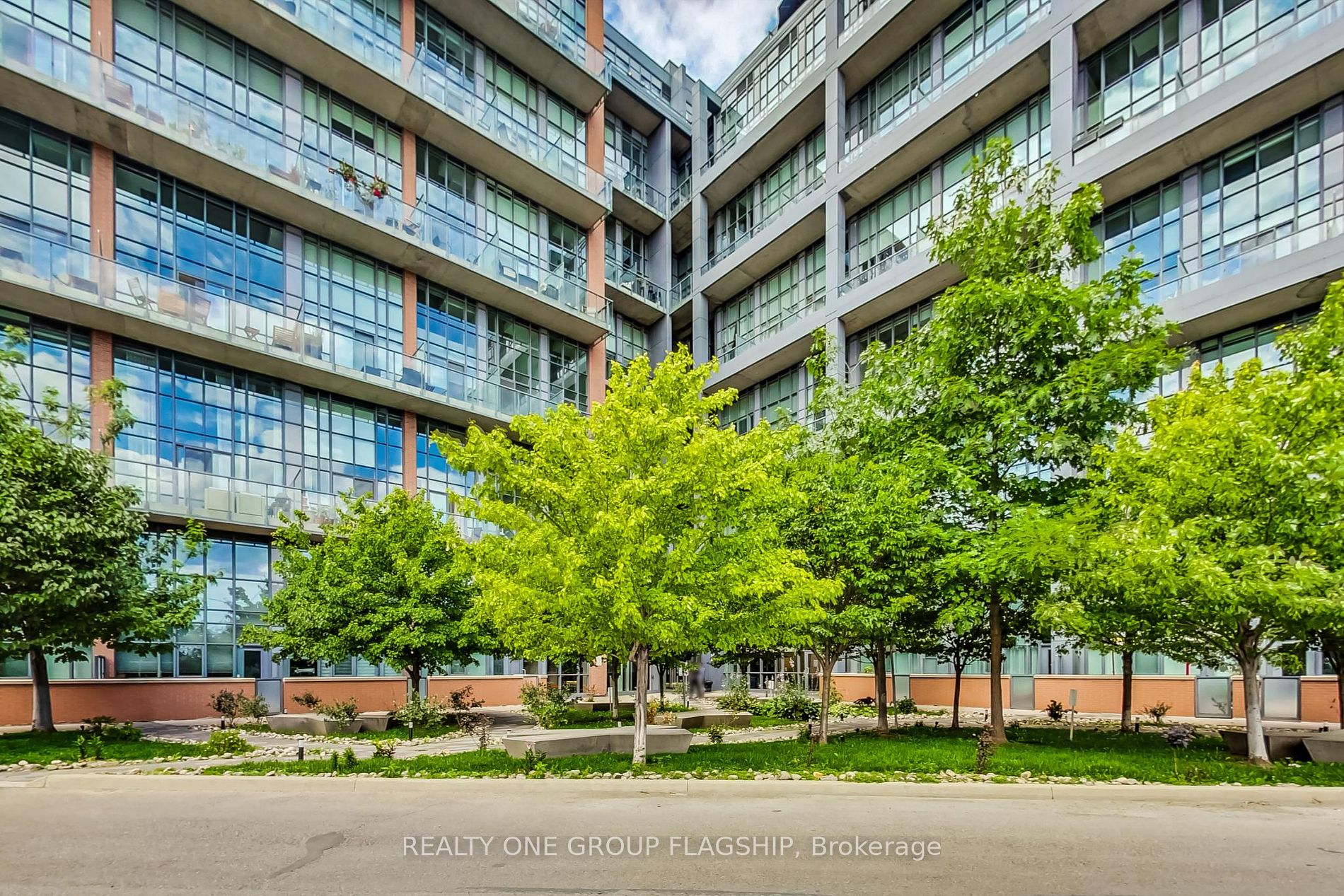5 Hanna Avenue #617