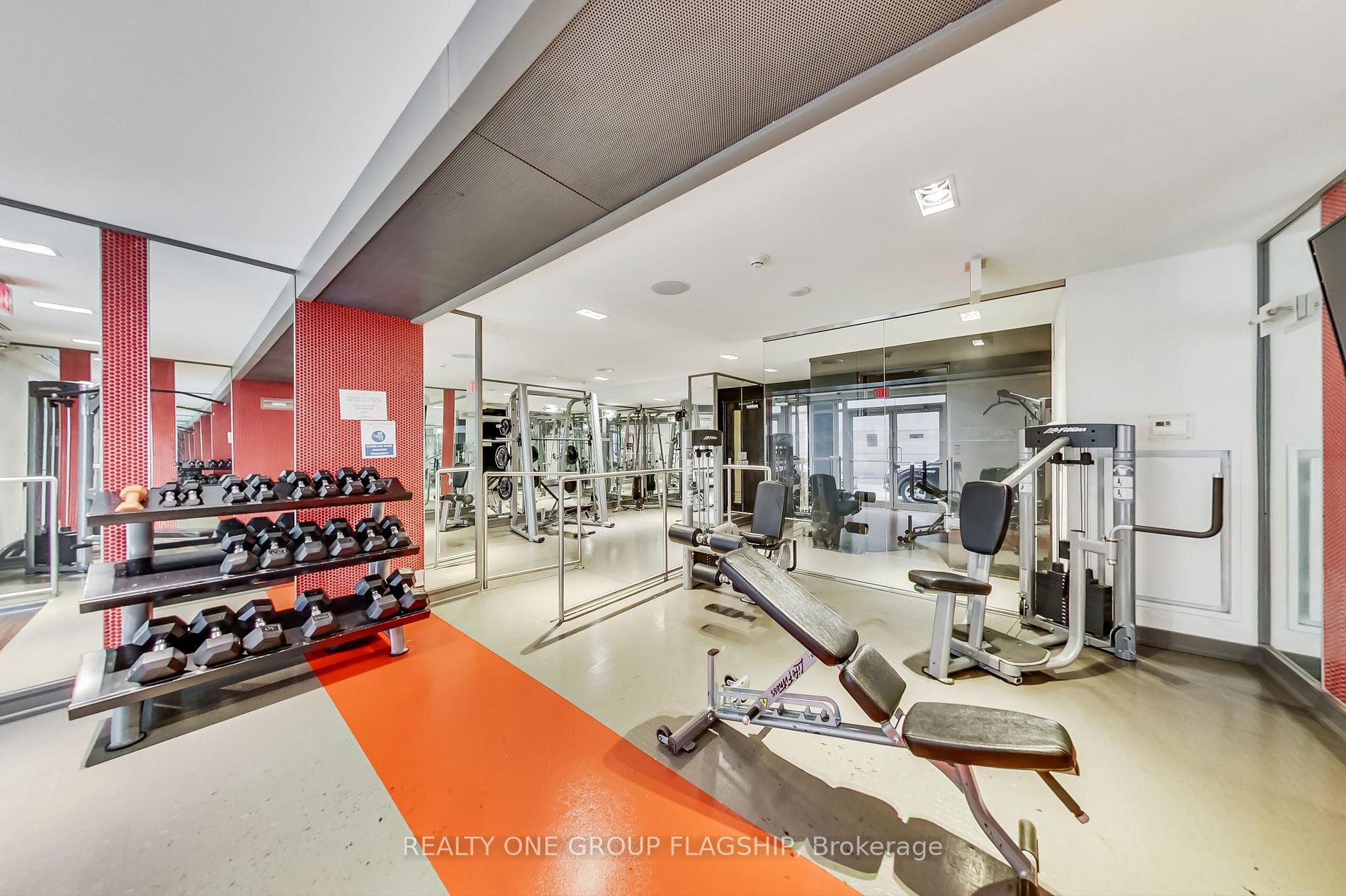 5 Hanna Avenue #617