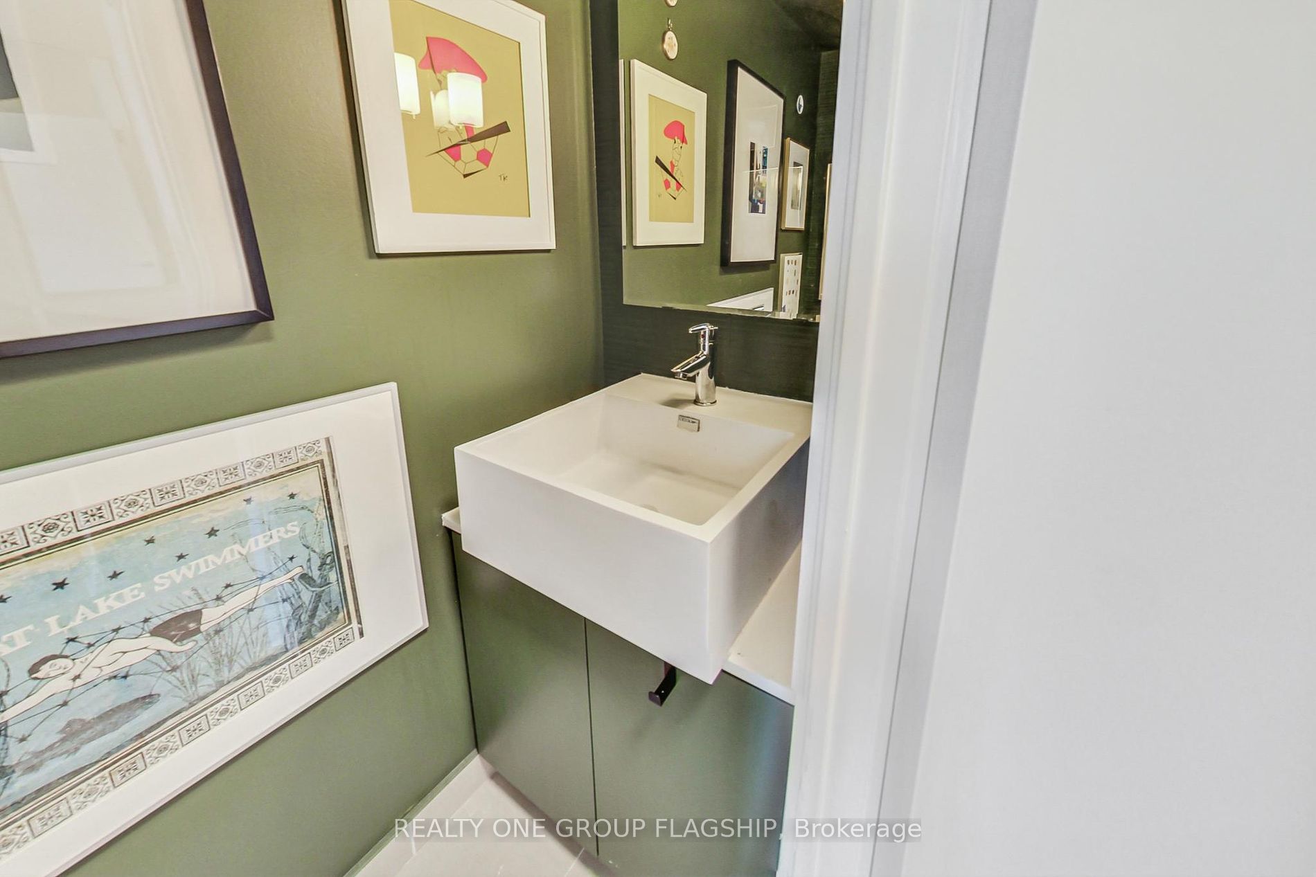 5 Hanna Avenue #617
