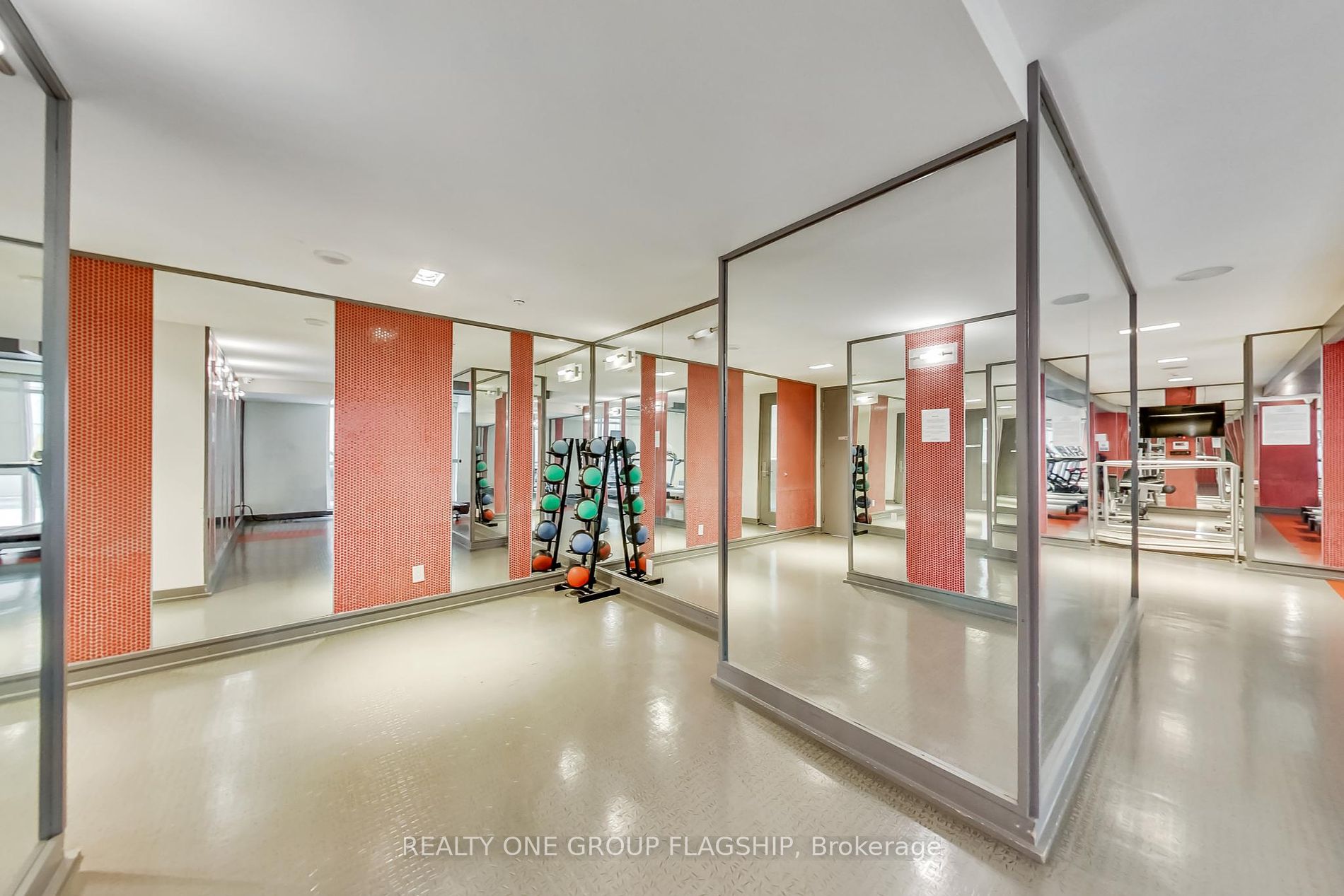 5 Hanna Avenue #617