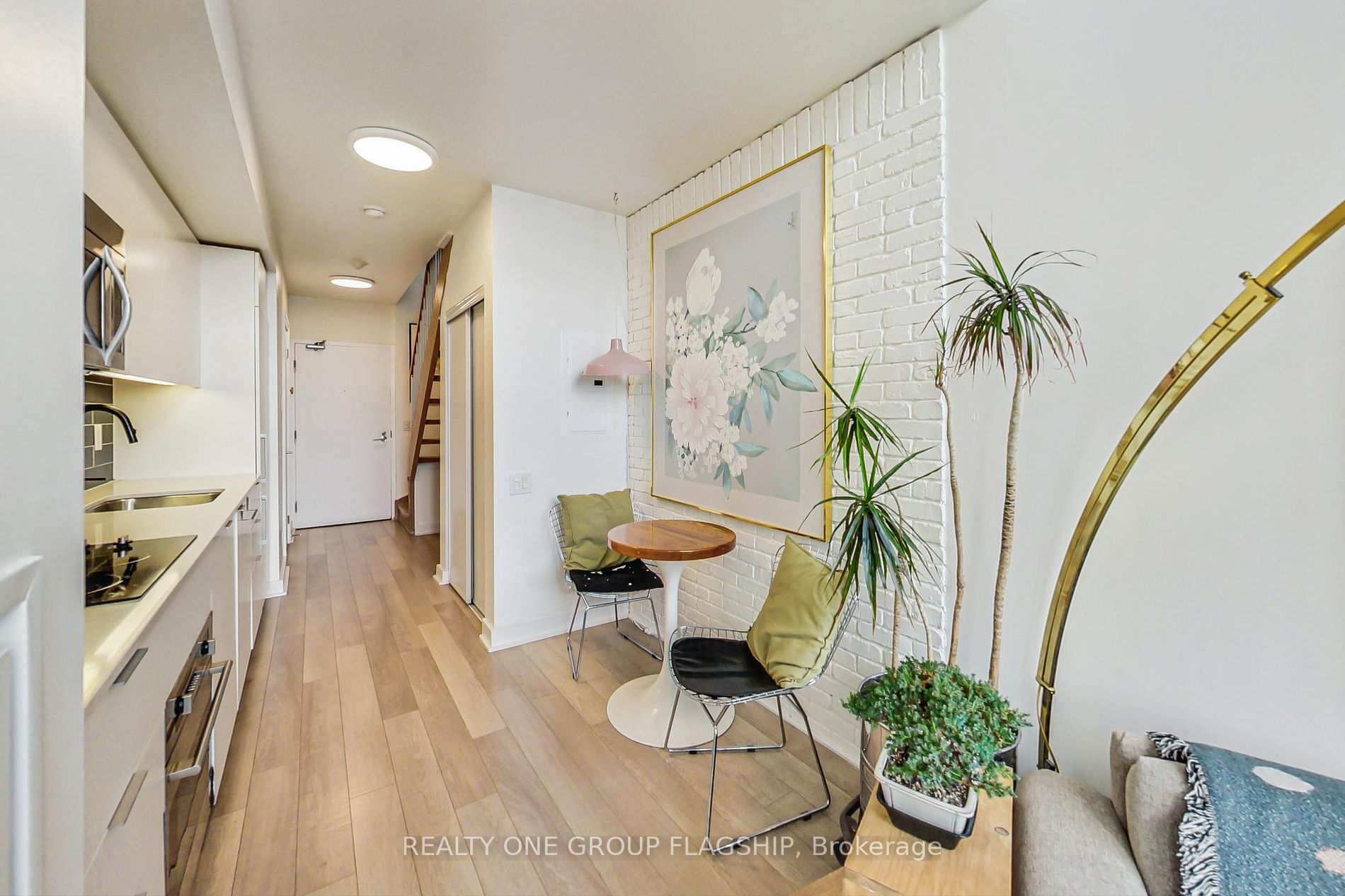 5 Hanna Avenue #617