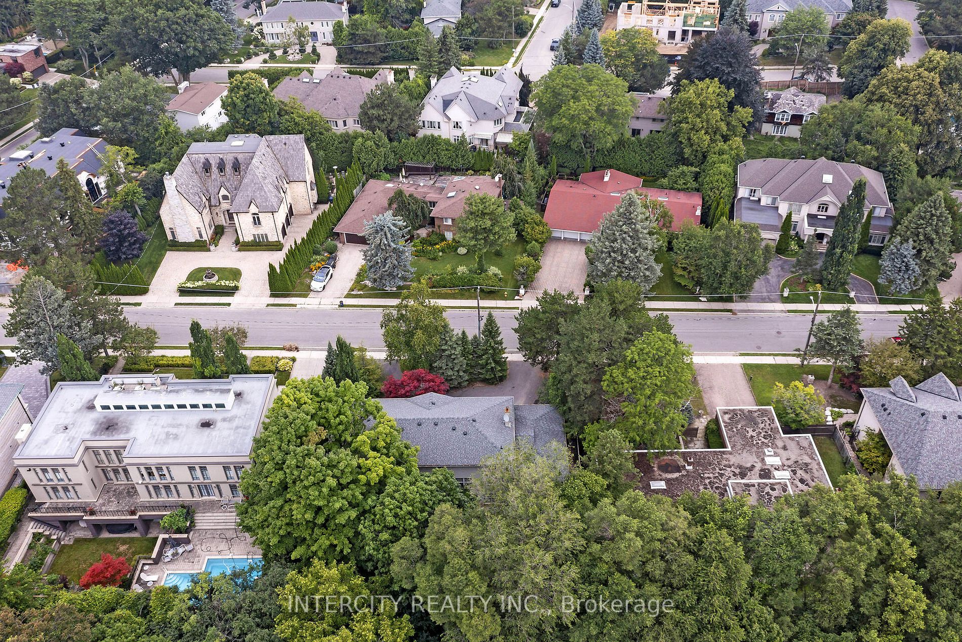 27 Suncrest Dr