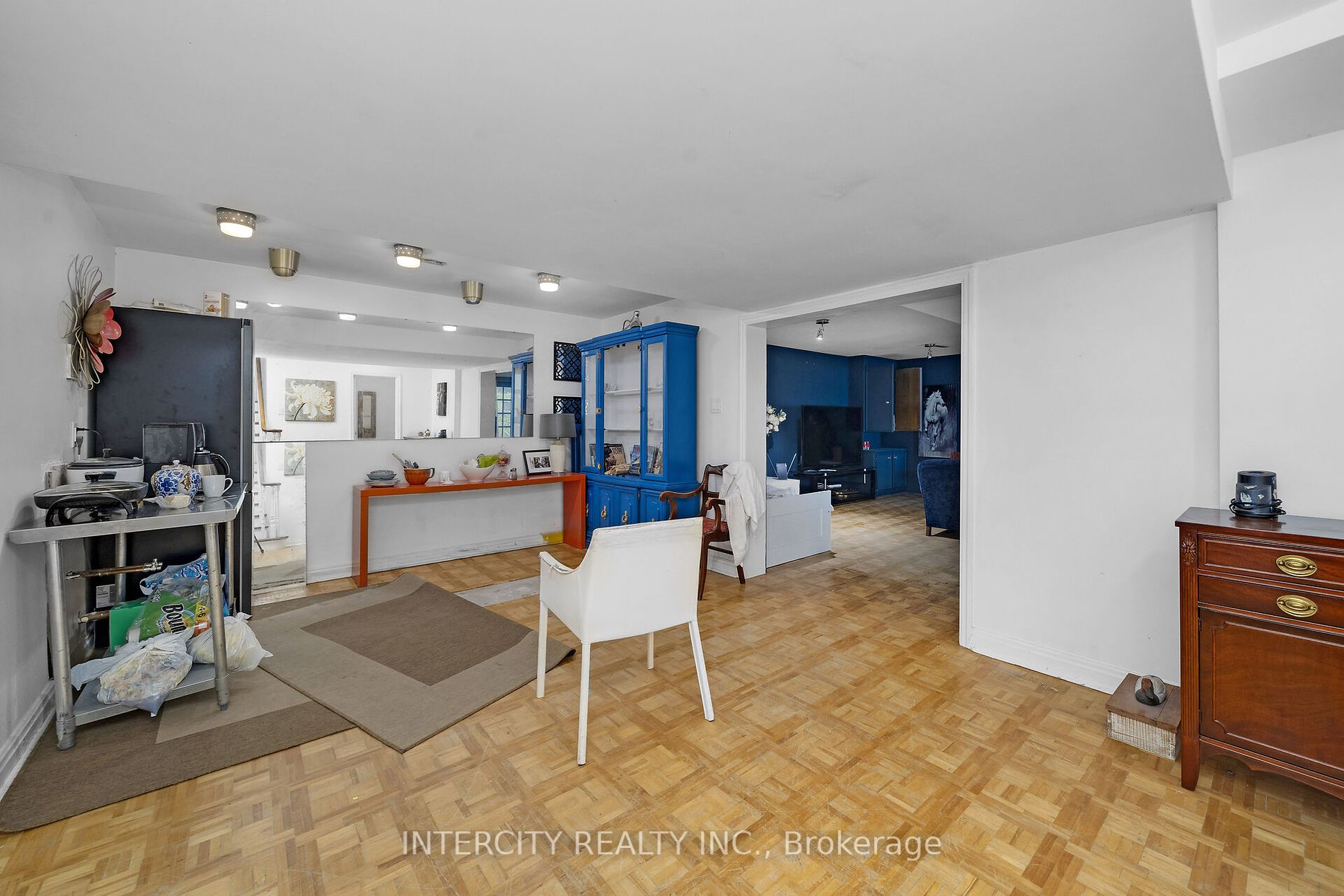 27 Suncrest Dr