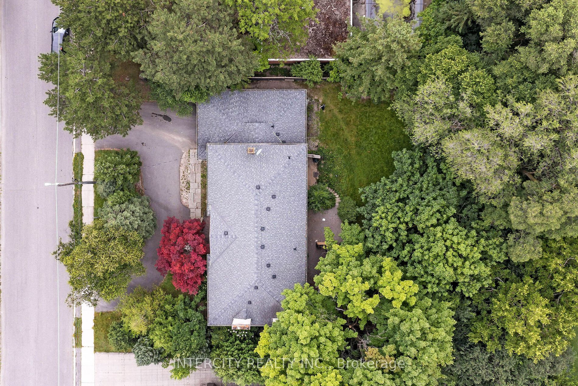27 Suncrest Dr