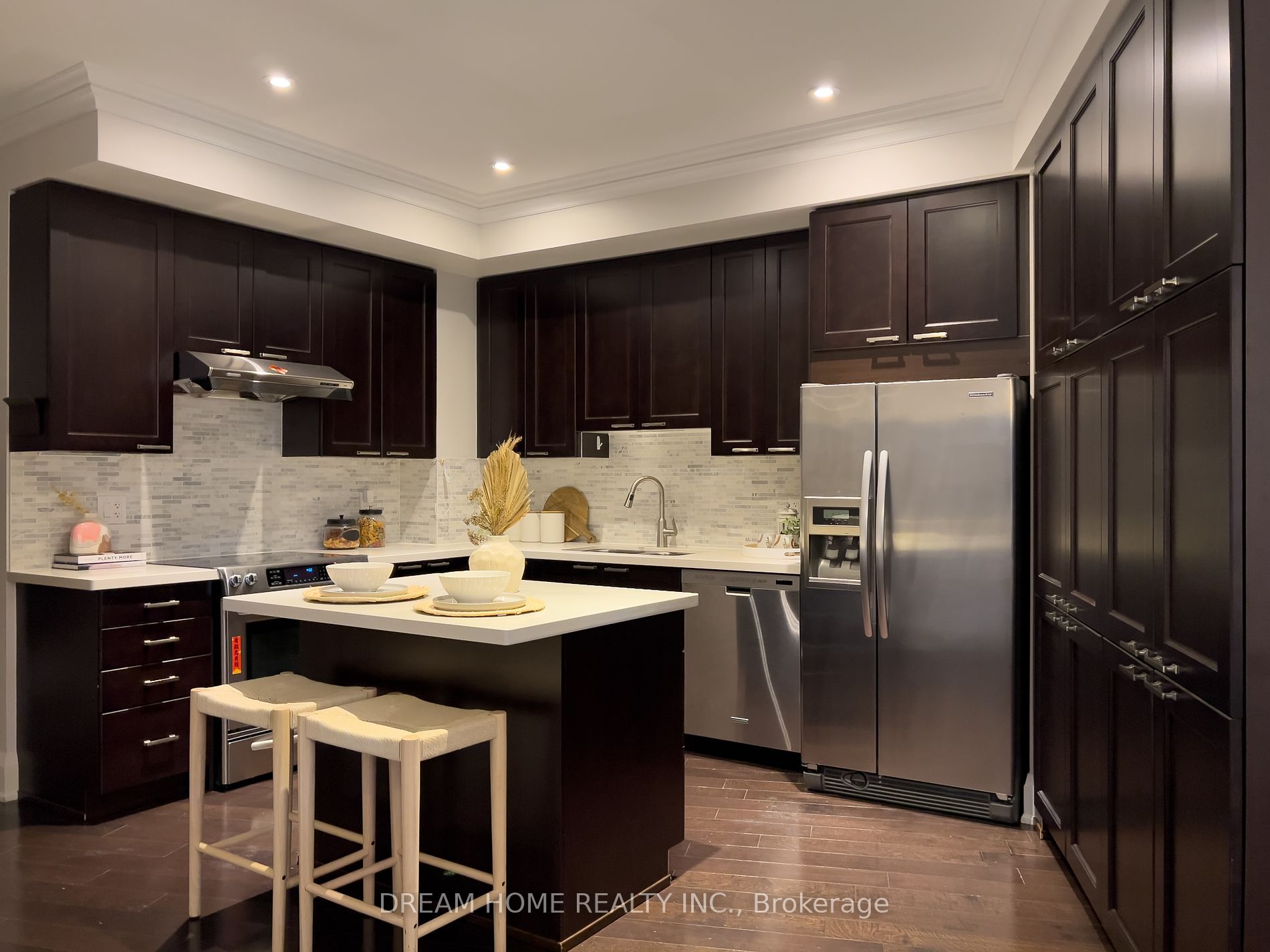 115 Harrison Garden Blvd, #Th 49