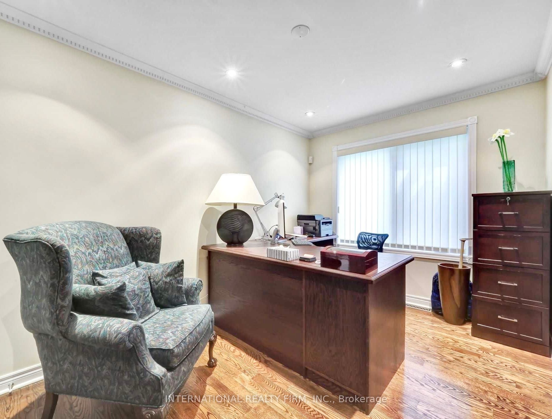 51 Blue Forest Dr