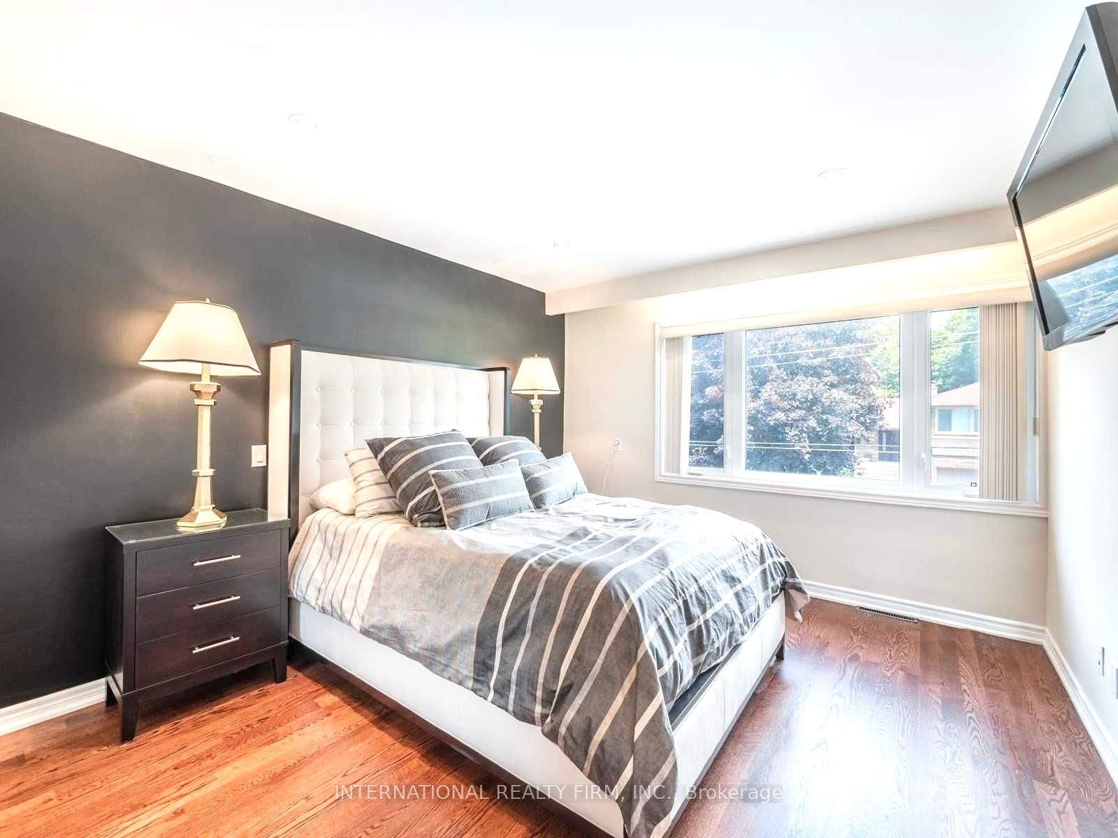 51 Blue Forest Dr
