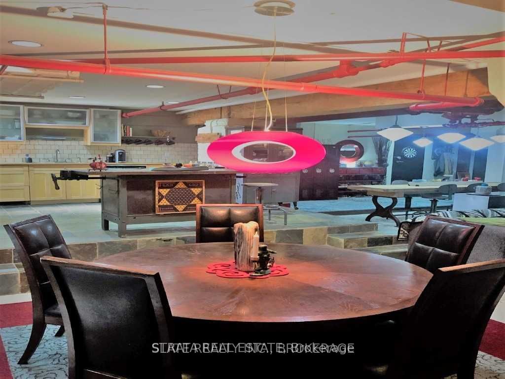 535 Queen Street E, #1