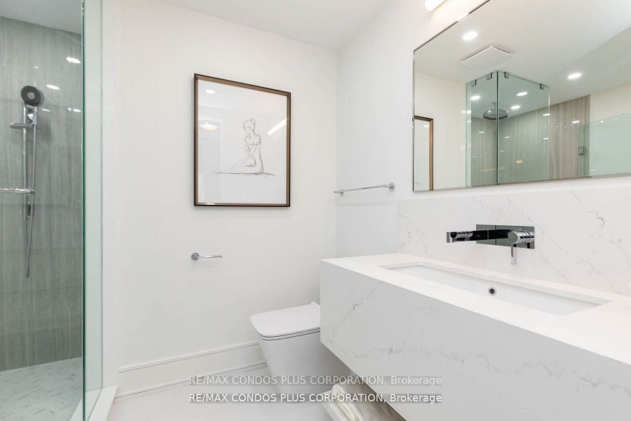 10 Bellair St, #801