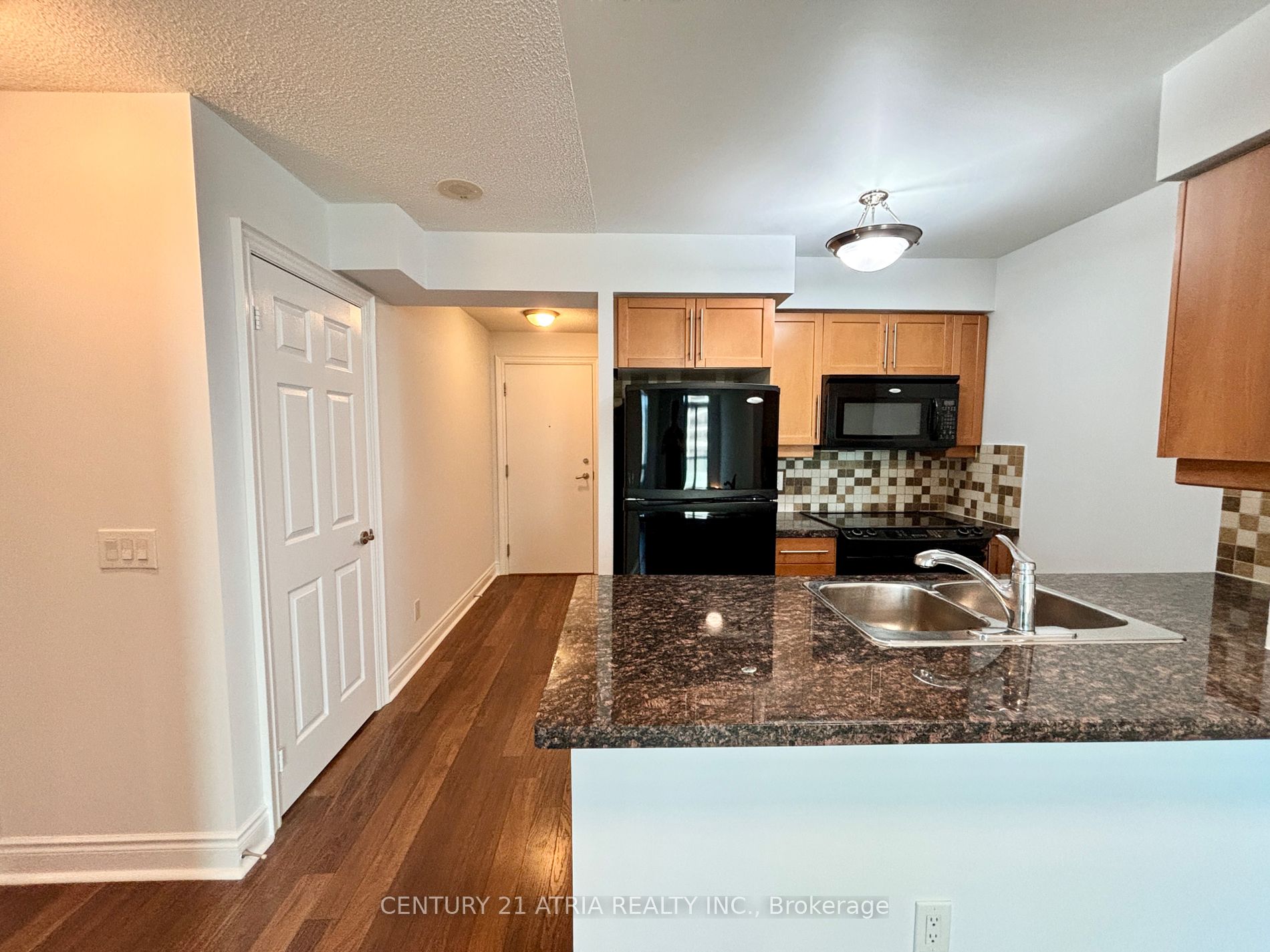 25 Greenview Ave, #924