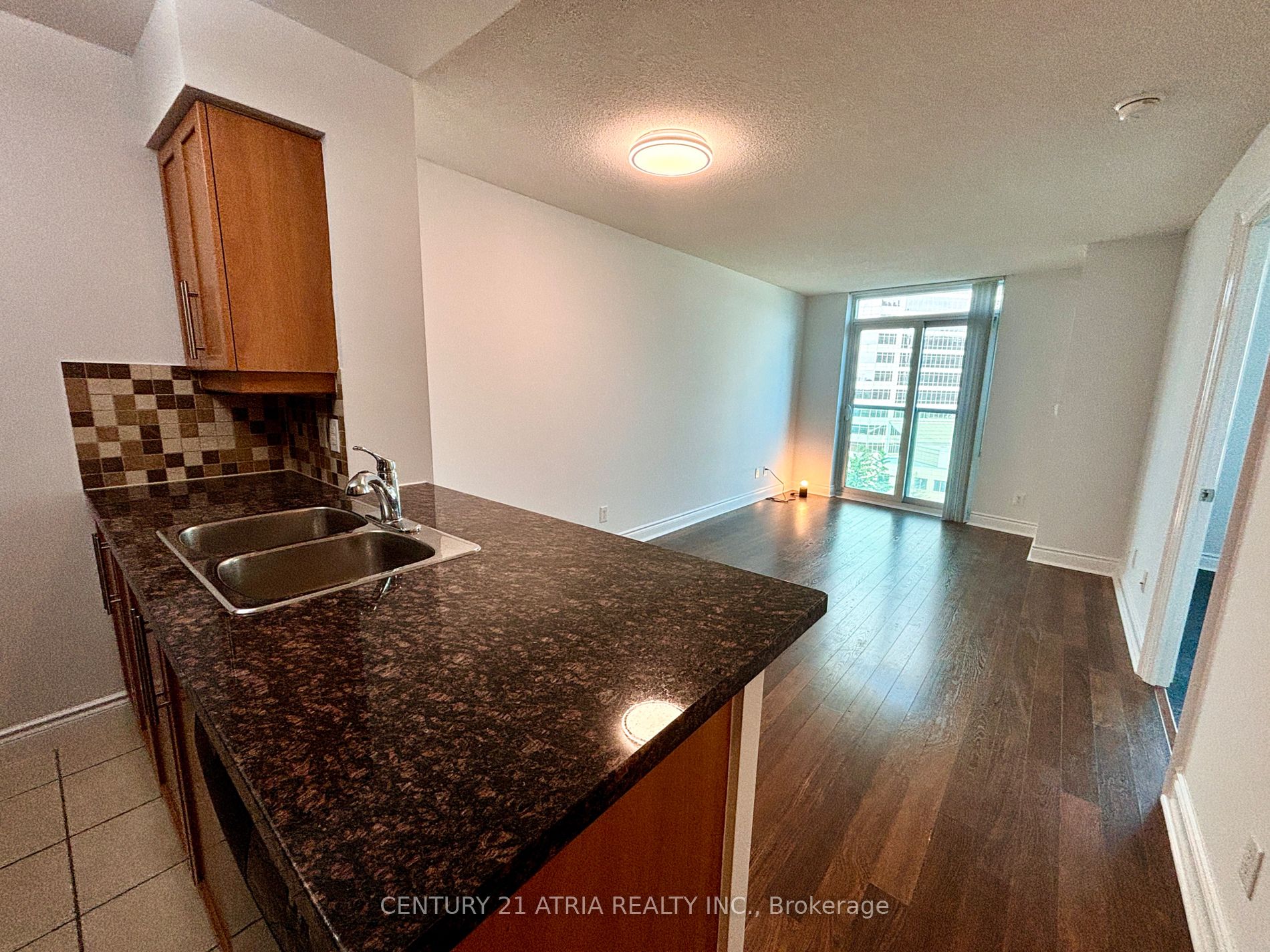 25 Greenview Ave, #924