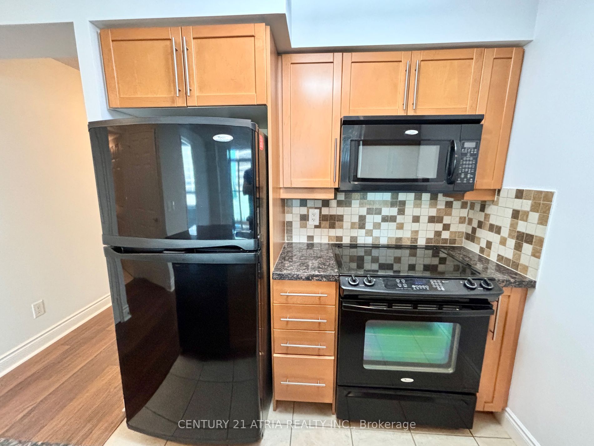 25 Greenview Ave, #924