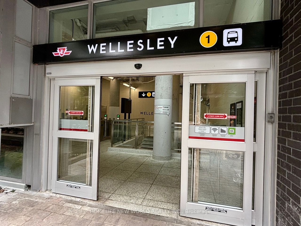 17 Dundonald St, #1403