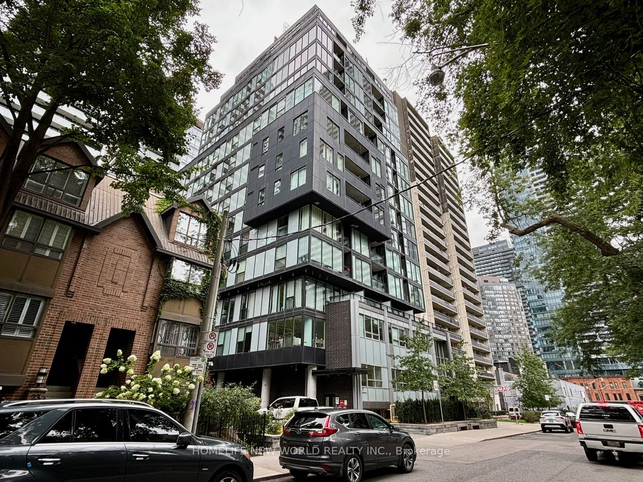17 Dundonald St, #1403