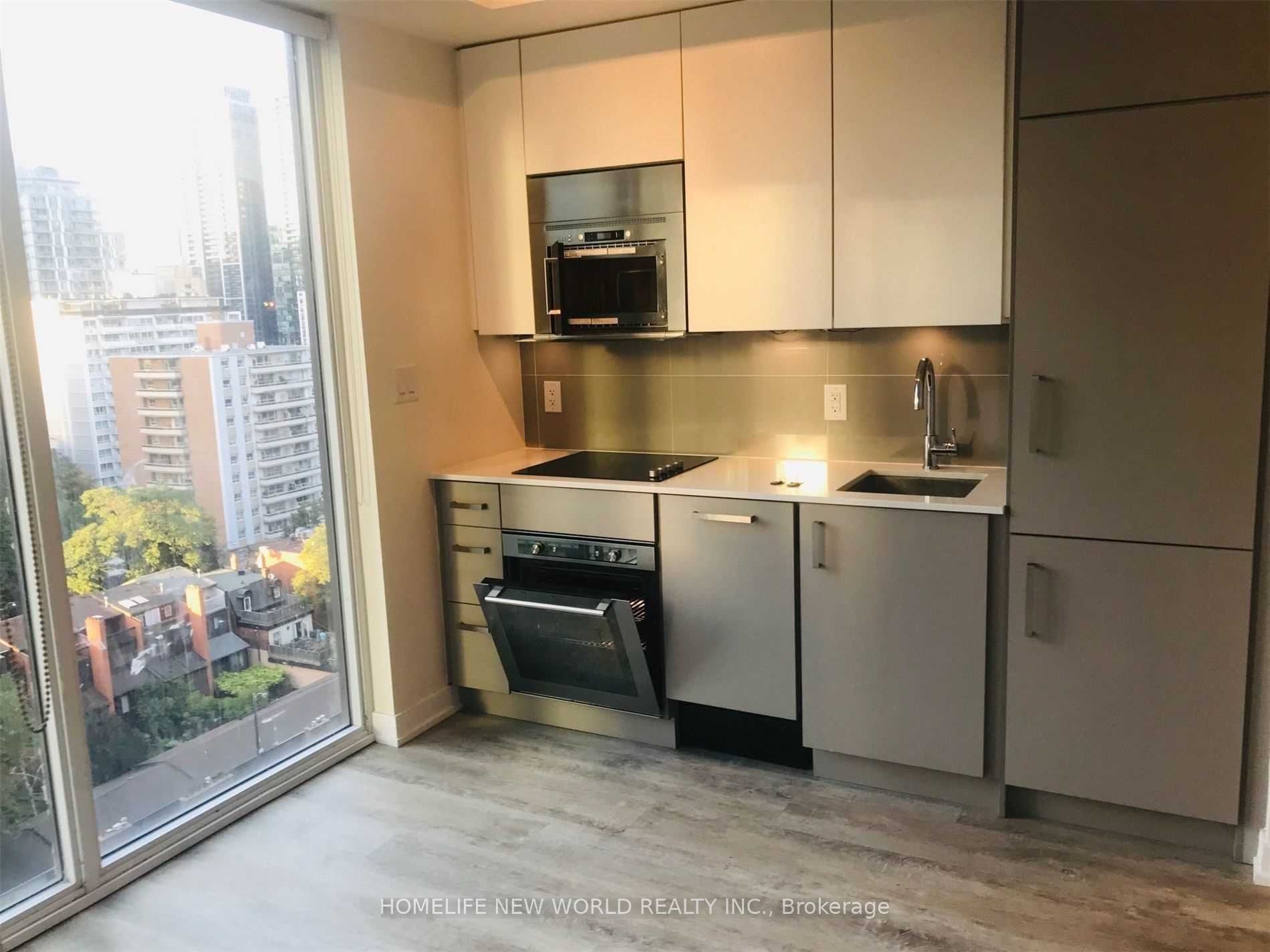 17 Dundonald St, #1403