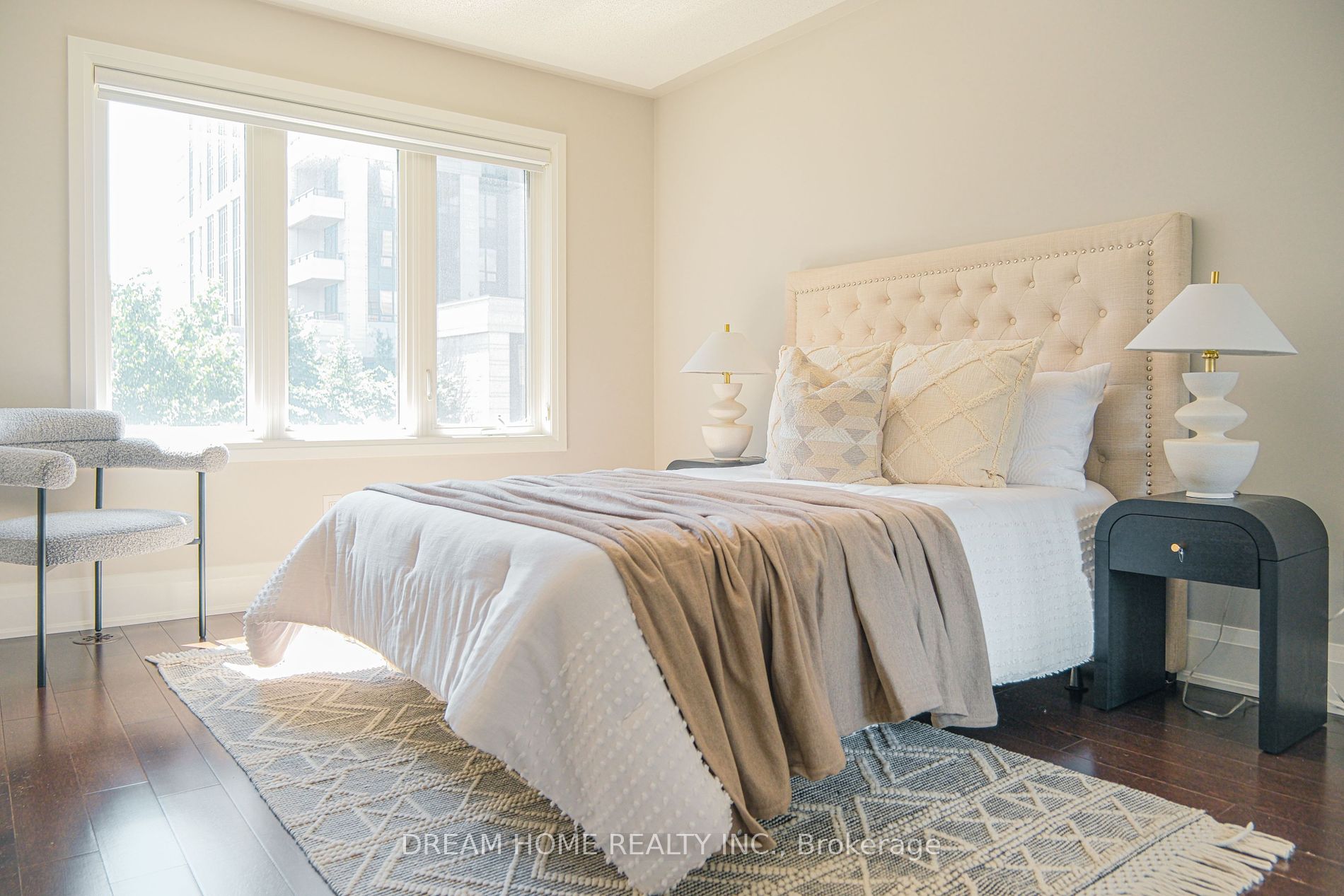 115 Harrison Garden Blvd, #Th 49