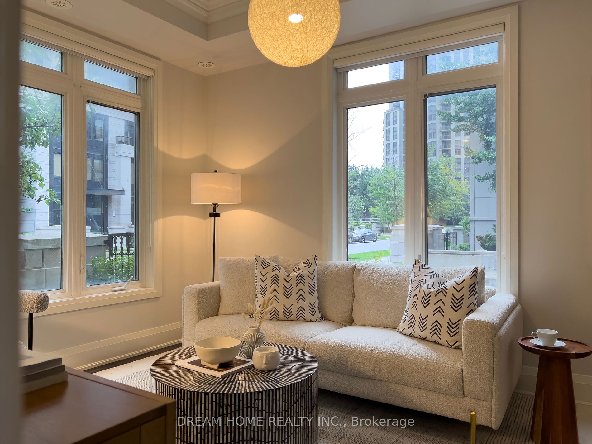 115 Harrison Garden Blvd, #Th 49