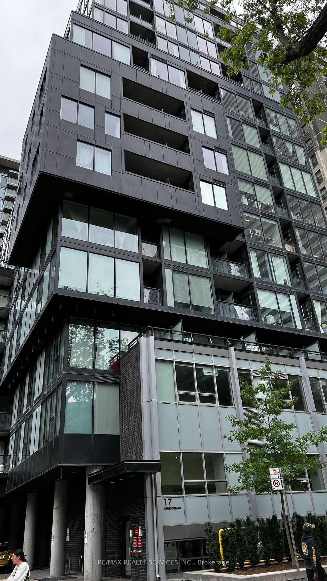 17 Dundonald St, #408