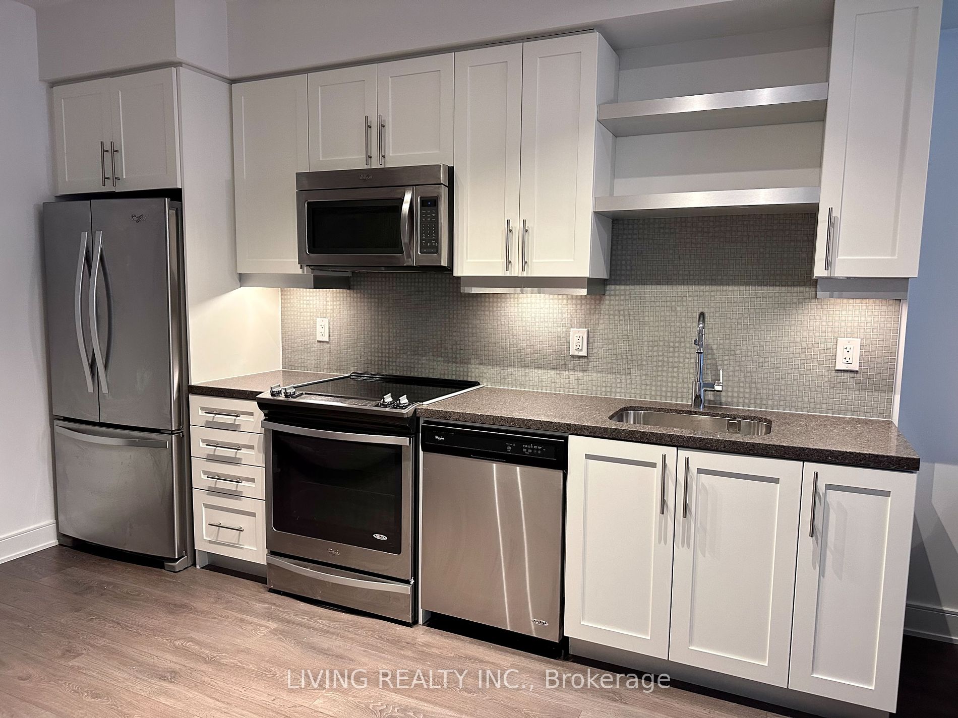 525 Adelaide Street W, #232