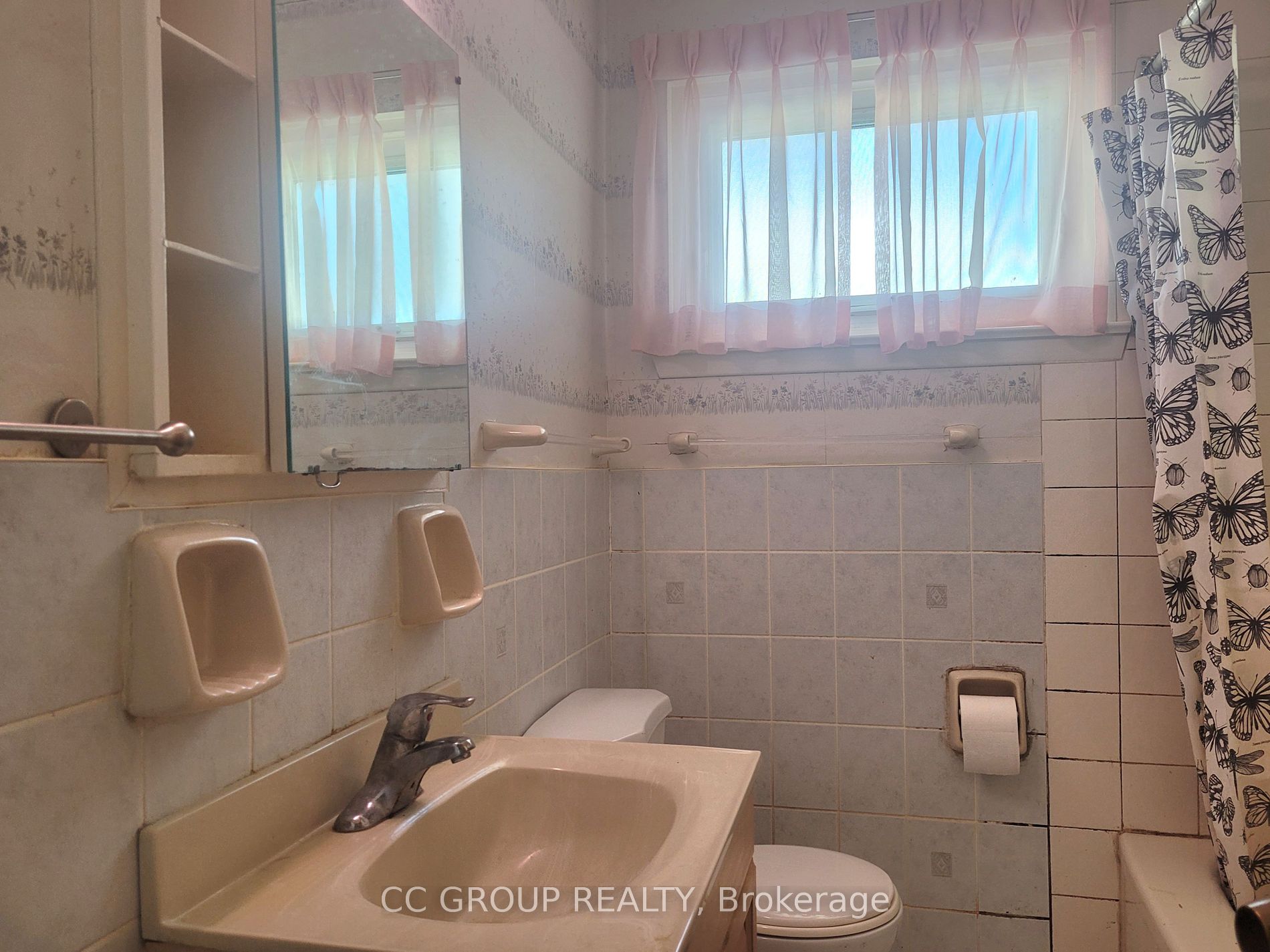 25 Lehar Crescent