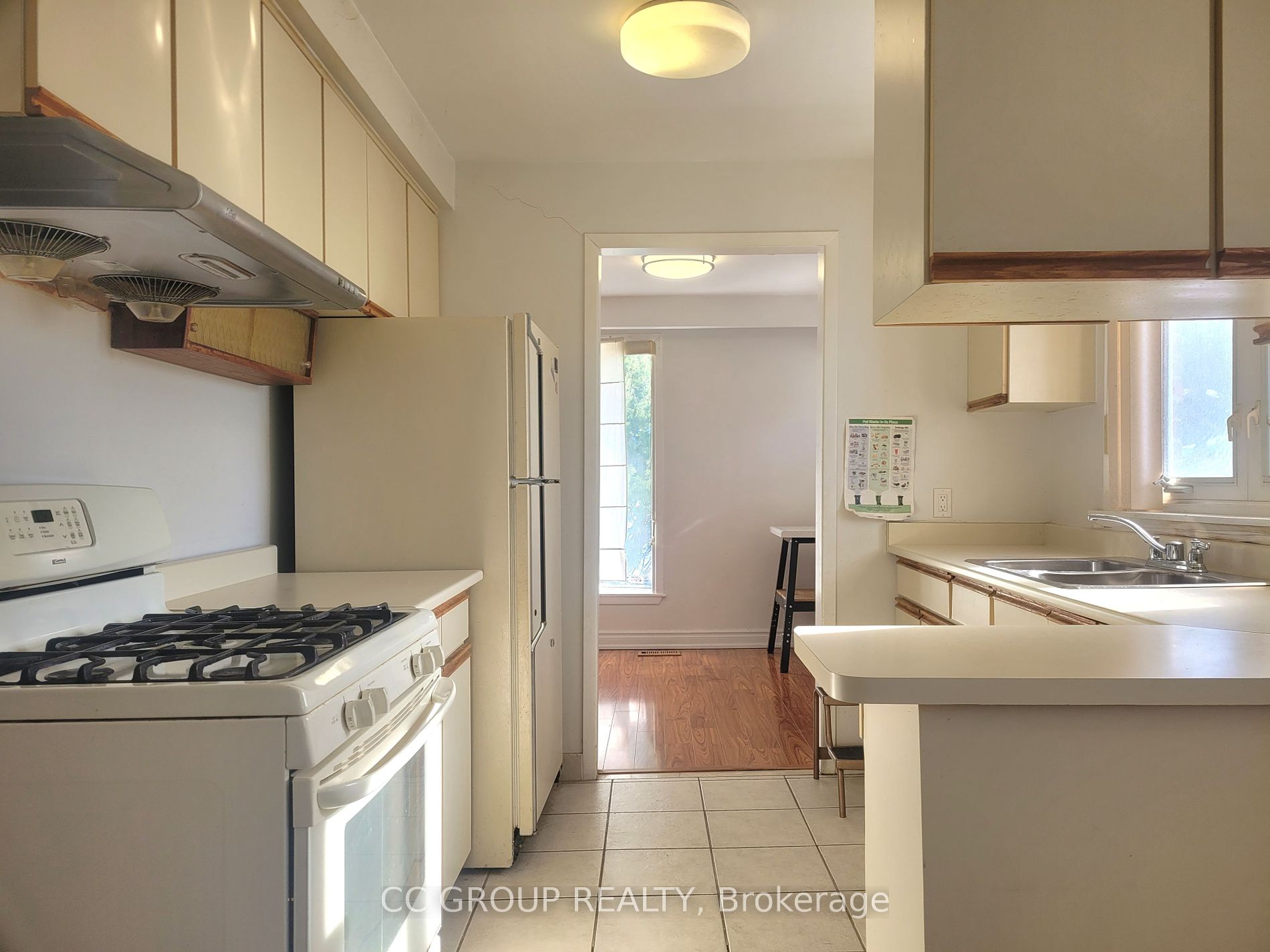 25 Lehar Crescent