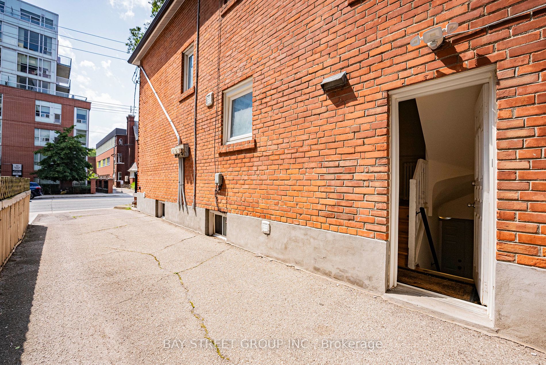 65 Spadina Road