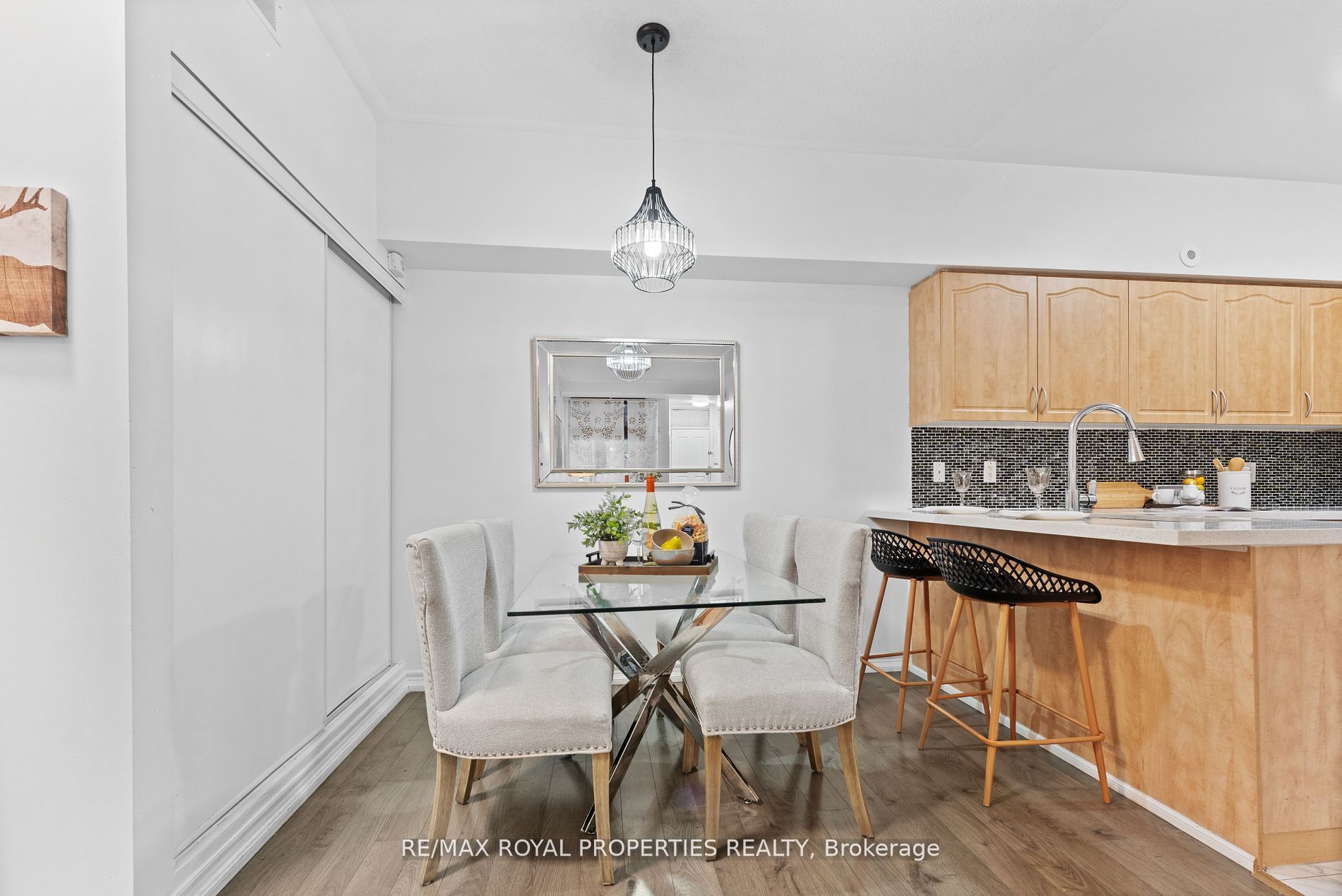 1496 Victoria Park Ave, #119
