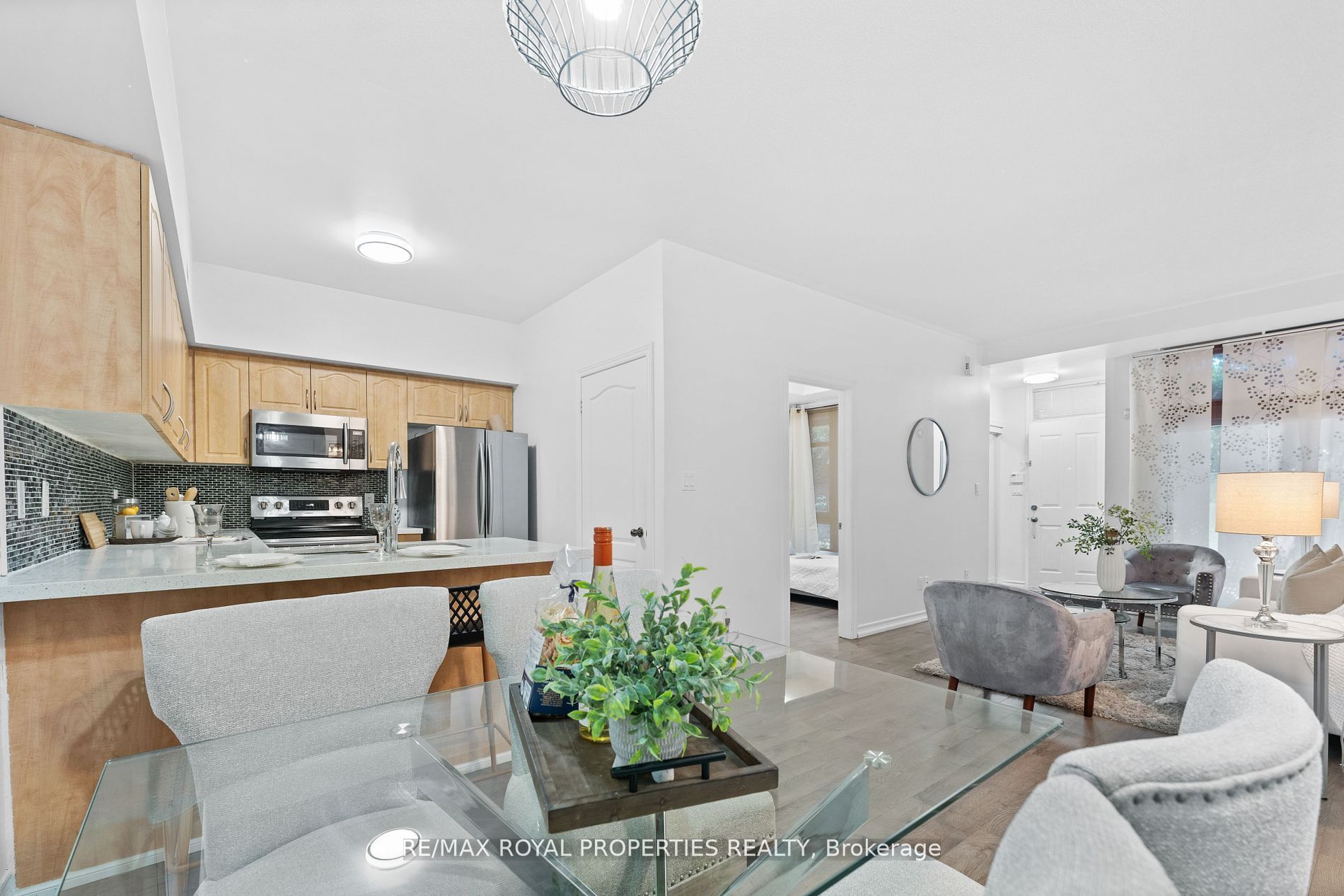 1496 Victoria Park Ave, #119