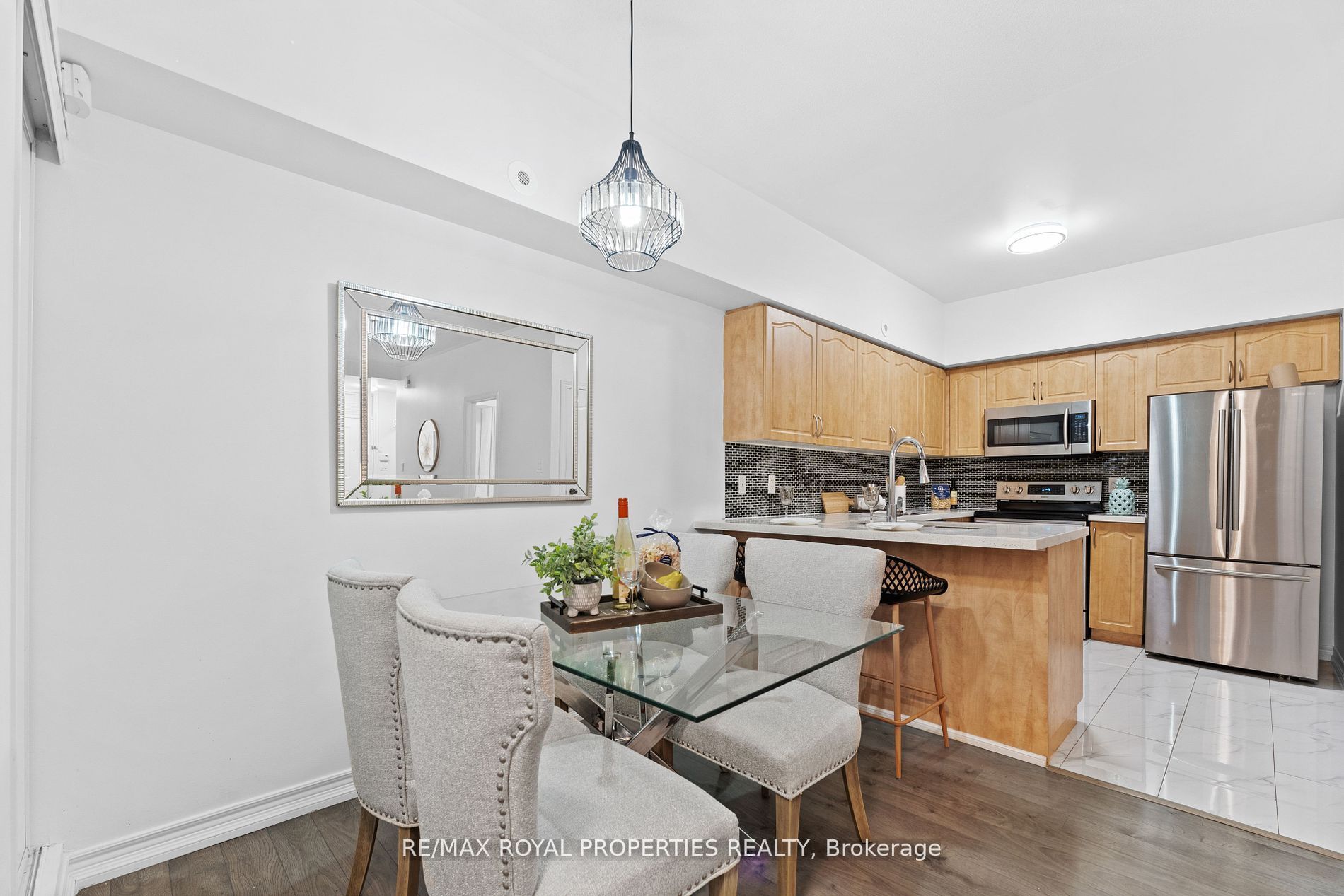 1496 Victoria Park Ave, #119