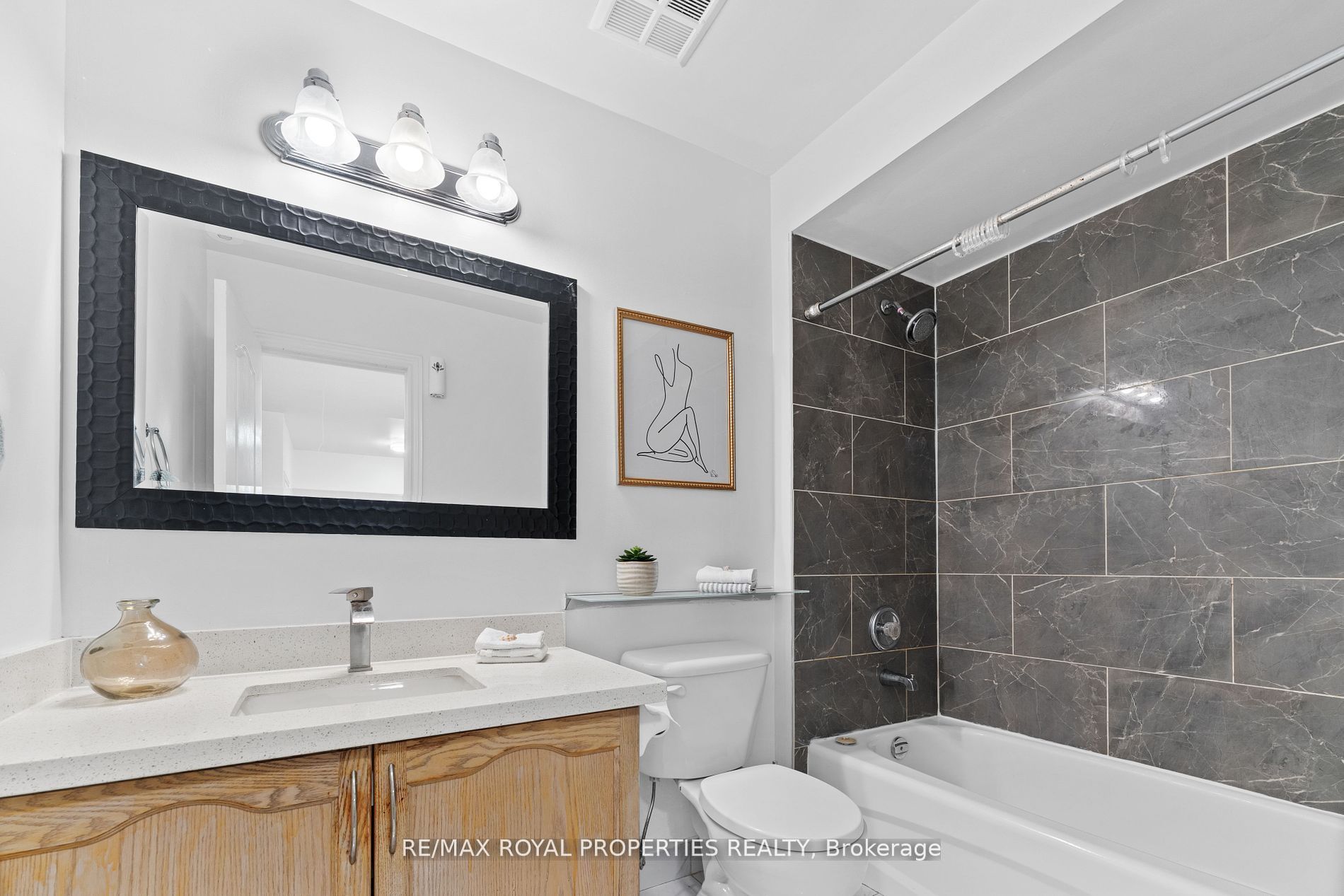 1496 Victoria Park Ave, #119