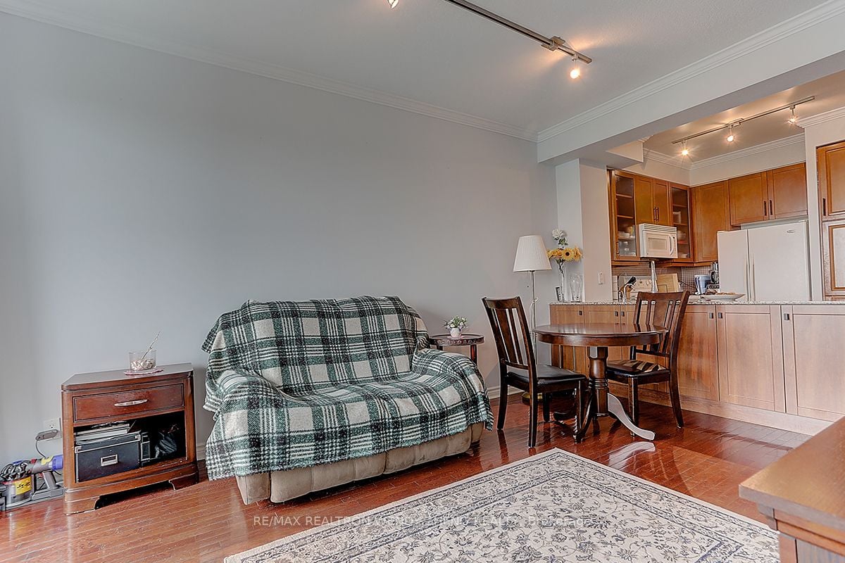 60 Byng Ave, #508