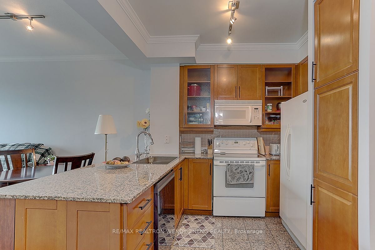 60 Byng Ave, #508