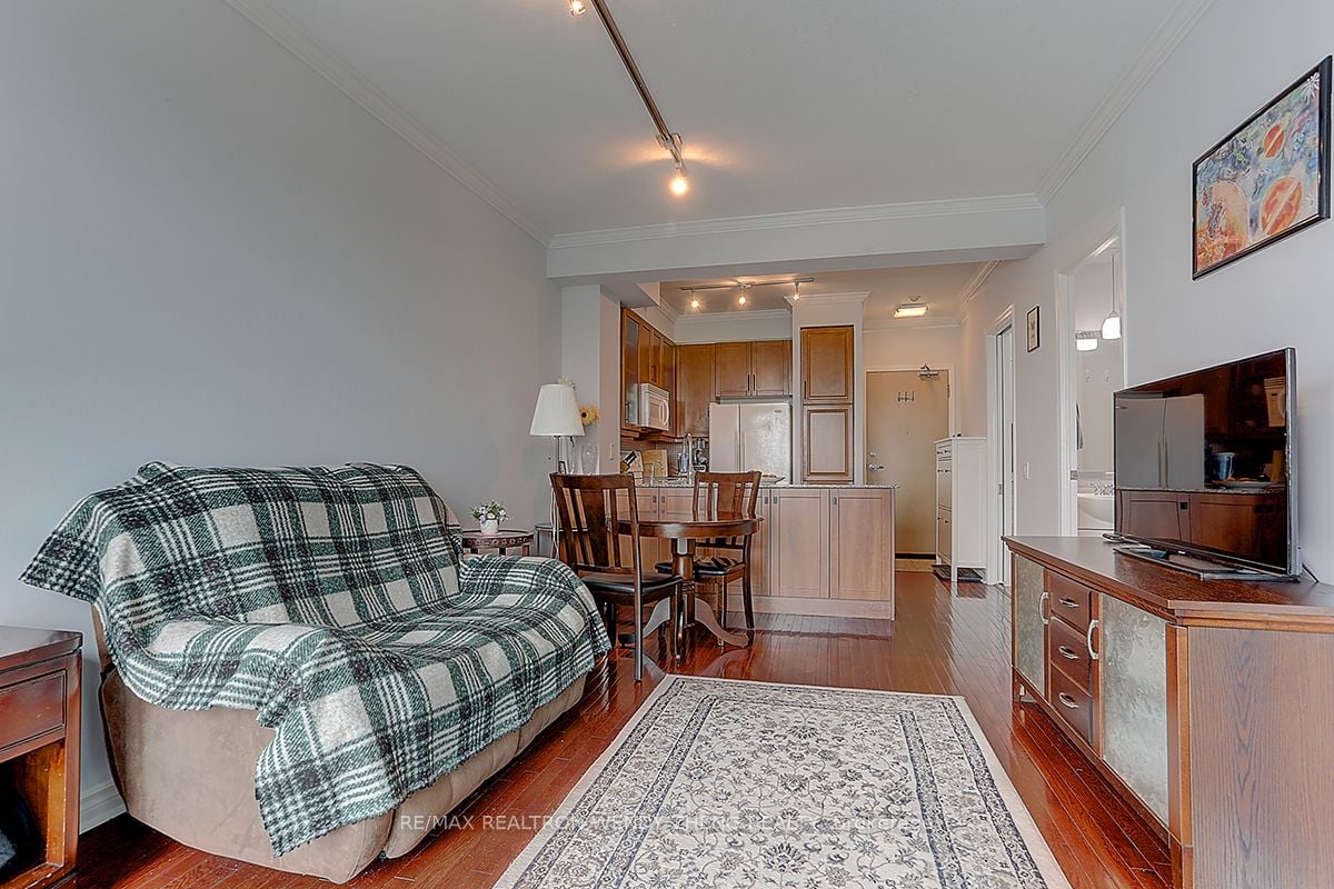 60 Byng Ave, #508