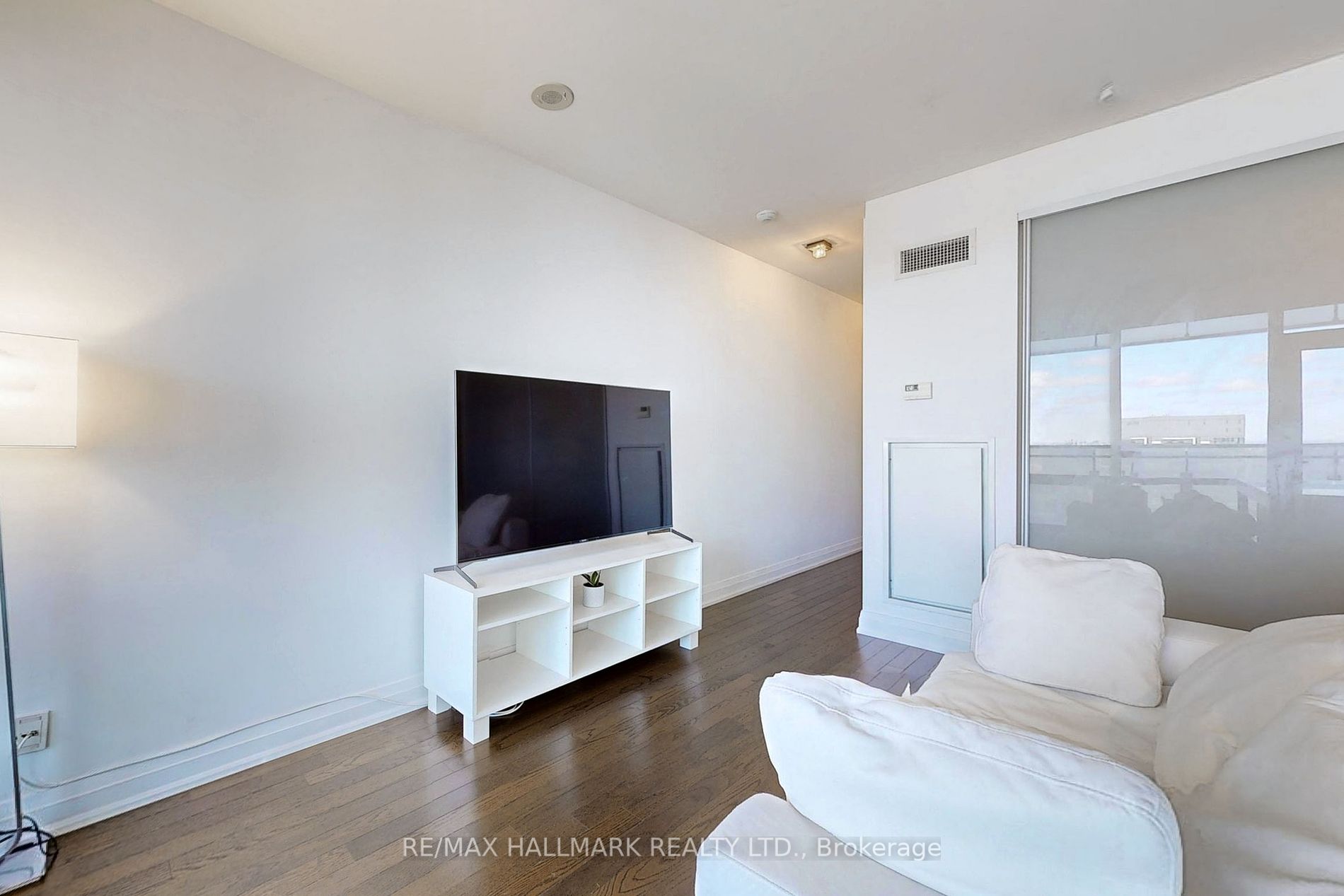80 John Street, #3804