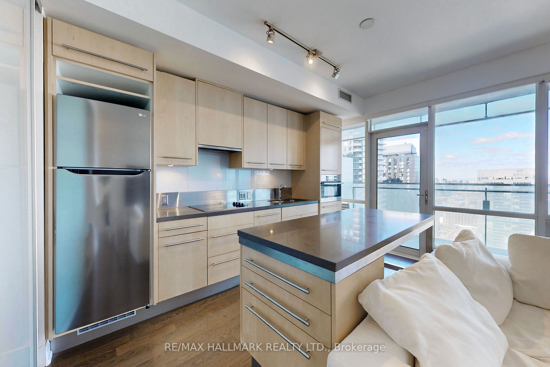 80 John Street, #3804