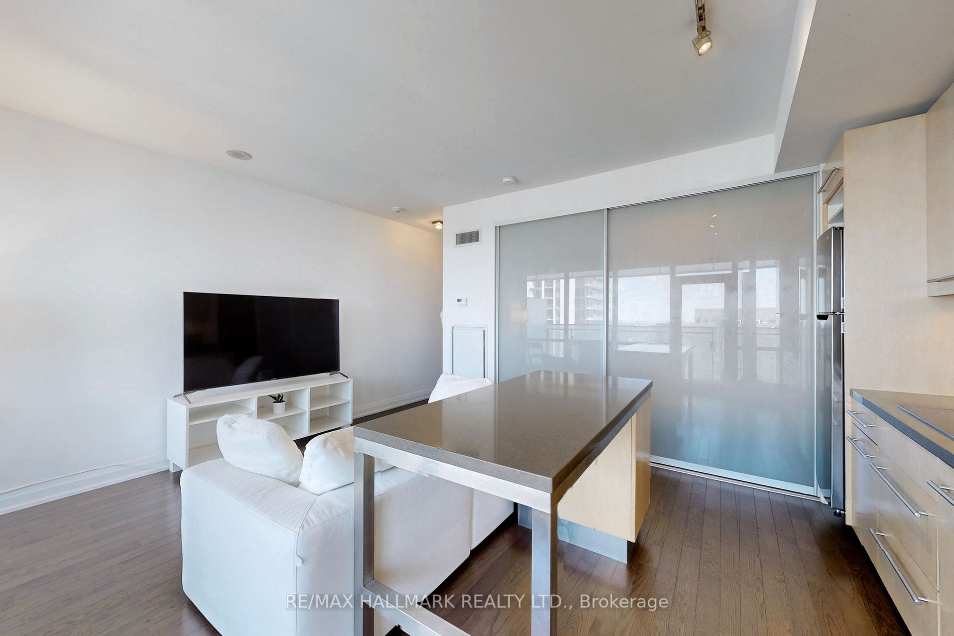 80 John Street, #3804