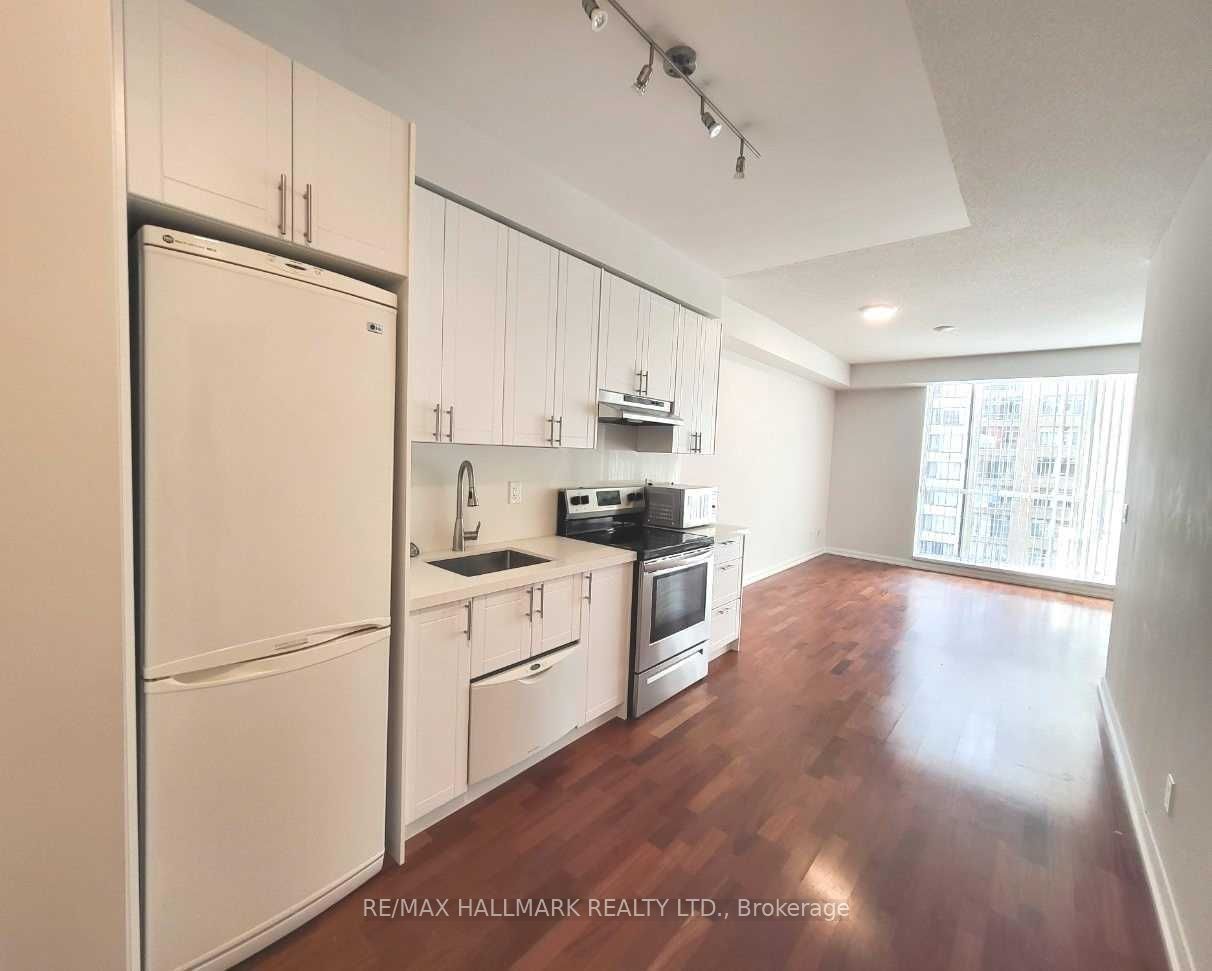 111 Elizabeth Street, #1115