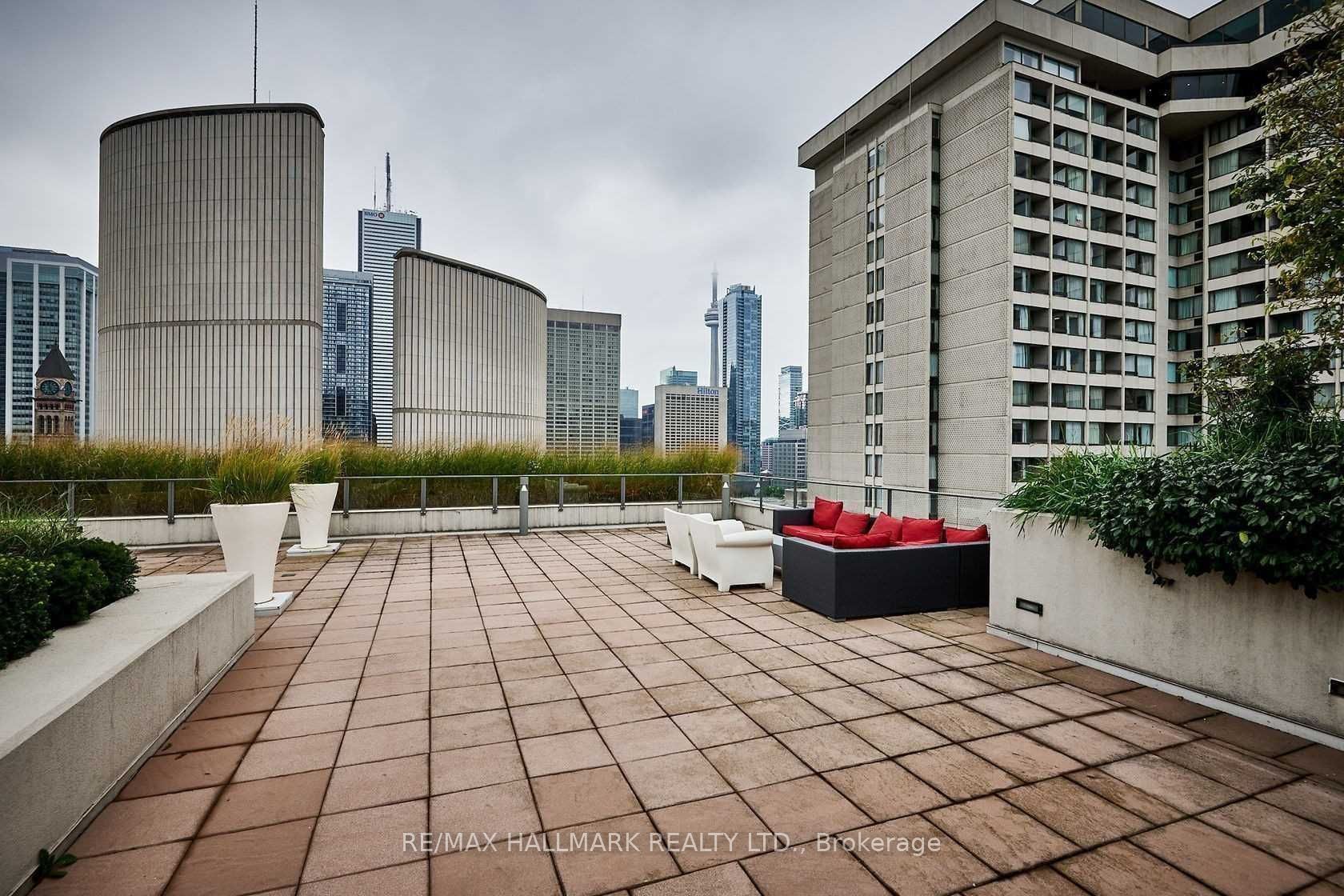 111 Elizabeth Street, #1115
