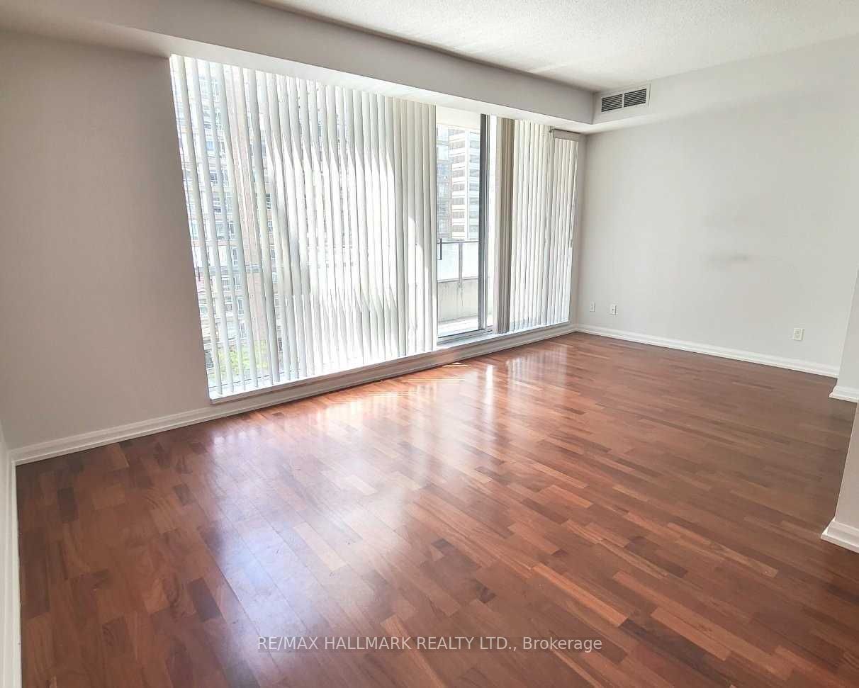 111 Elizabeth Street, #1115